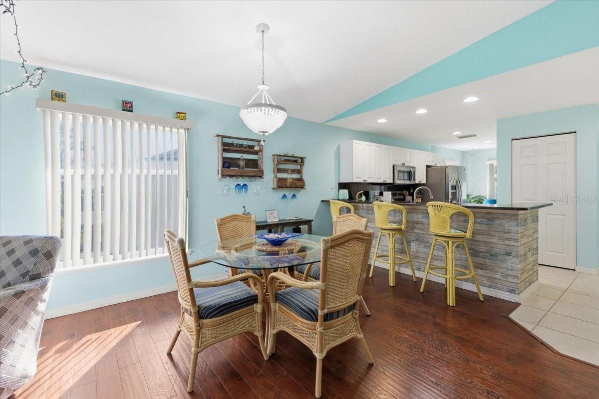 Image 13 of 41 For 9850 Fiddlers Green Circle 228