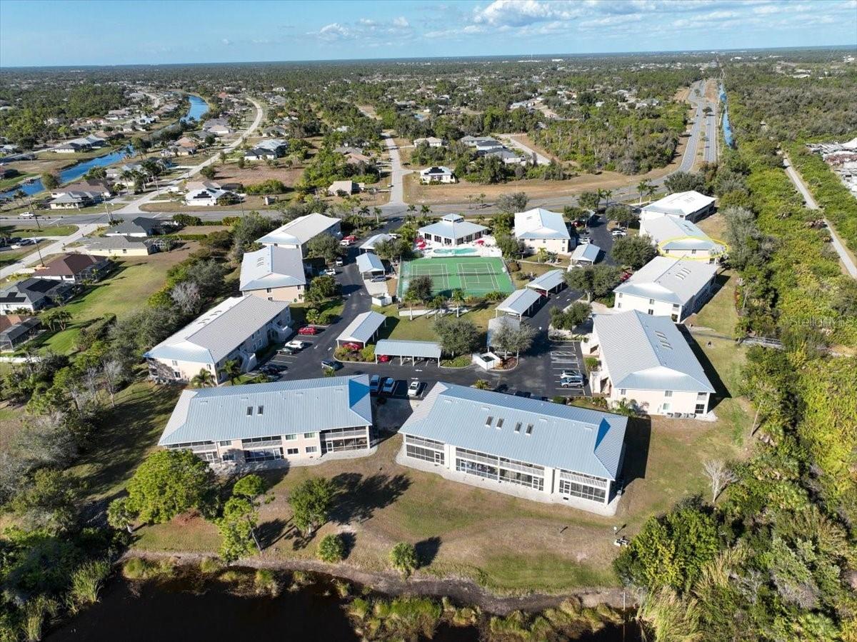 Image 33 of 41 For 9850 Fiddlers Green Circle 228