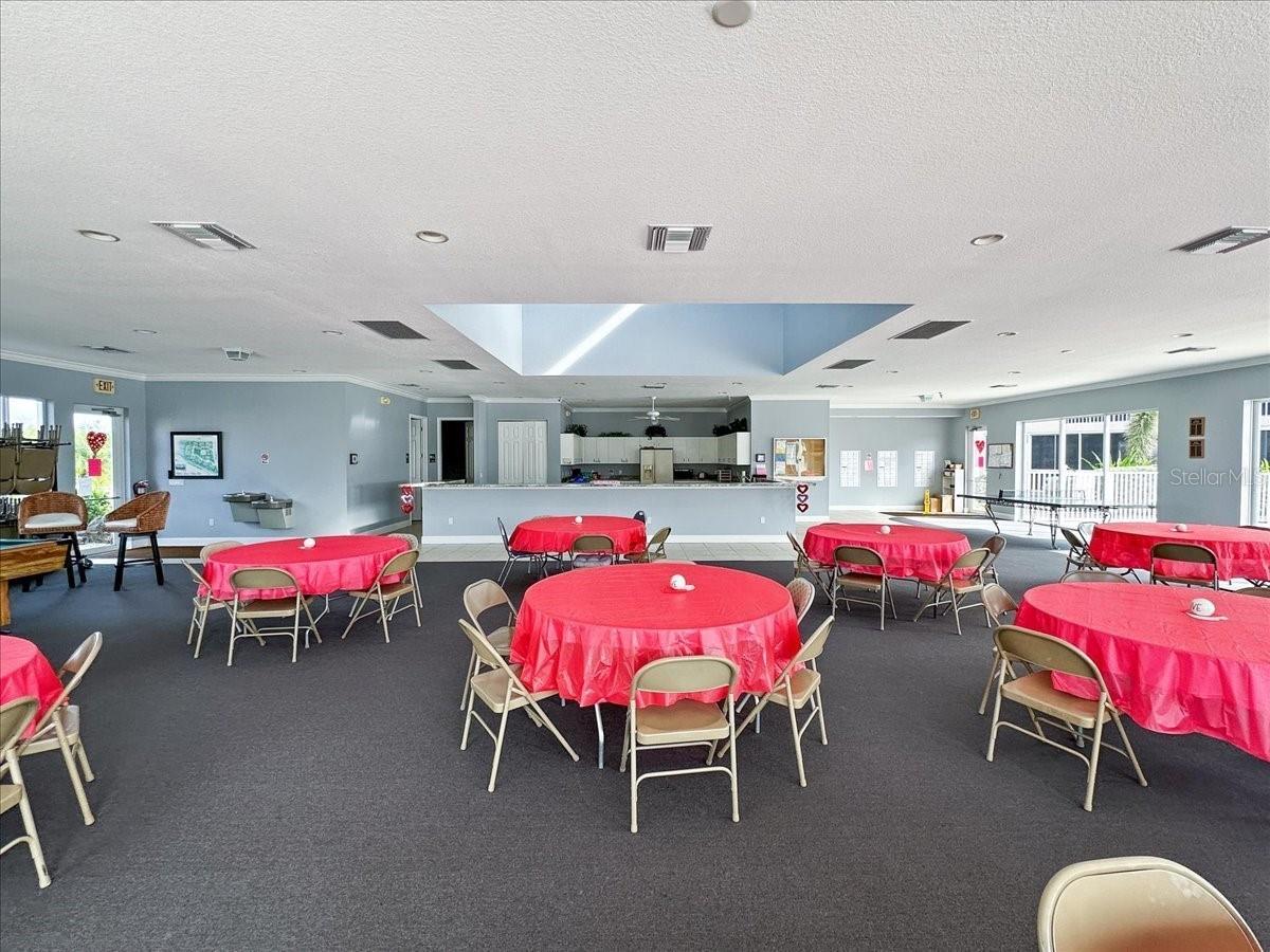 Image 38 of 41 For 9850 Fiddlers Green Circle 228