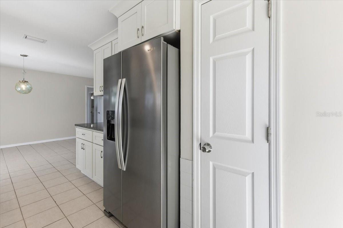 Image 10 of 30 For 7287 Wicklow Lane