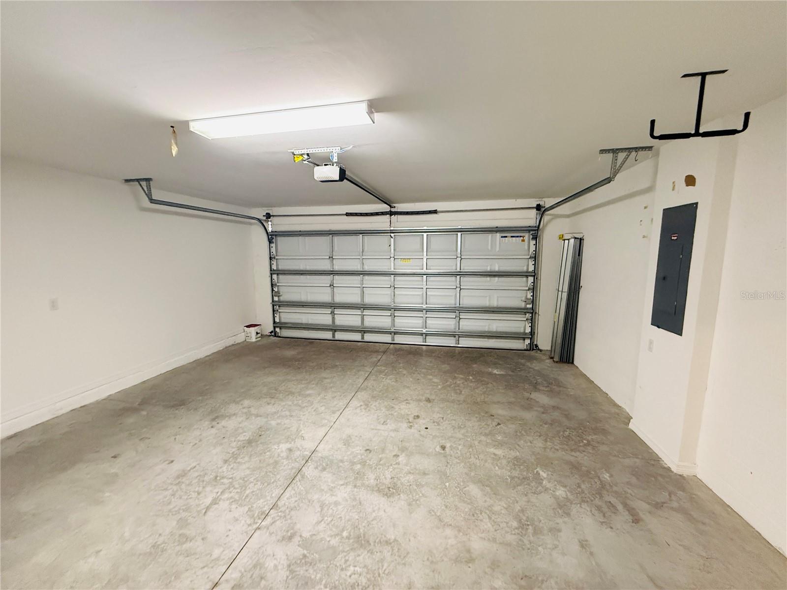 Image 4 of 19 For 4034 San Clemente Court