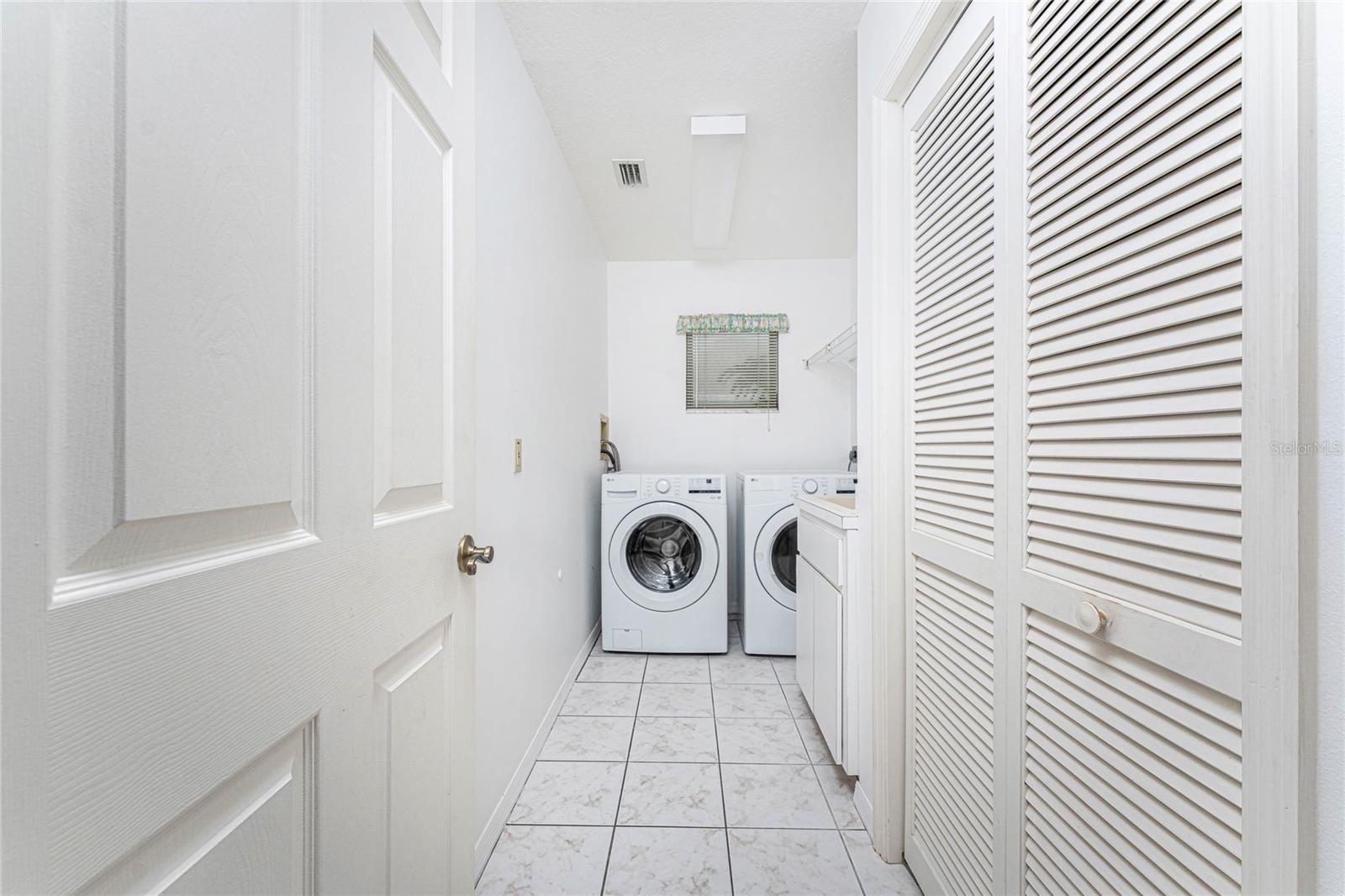 Image 20 of 51 For 21 Bunker Lane