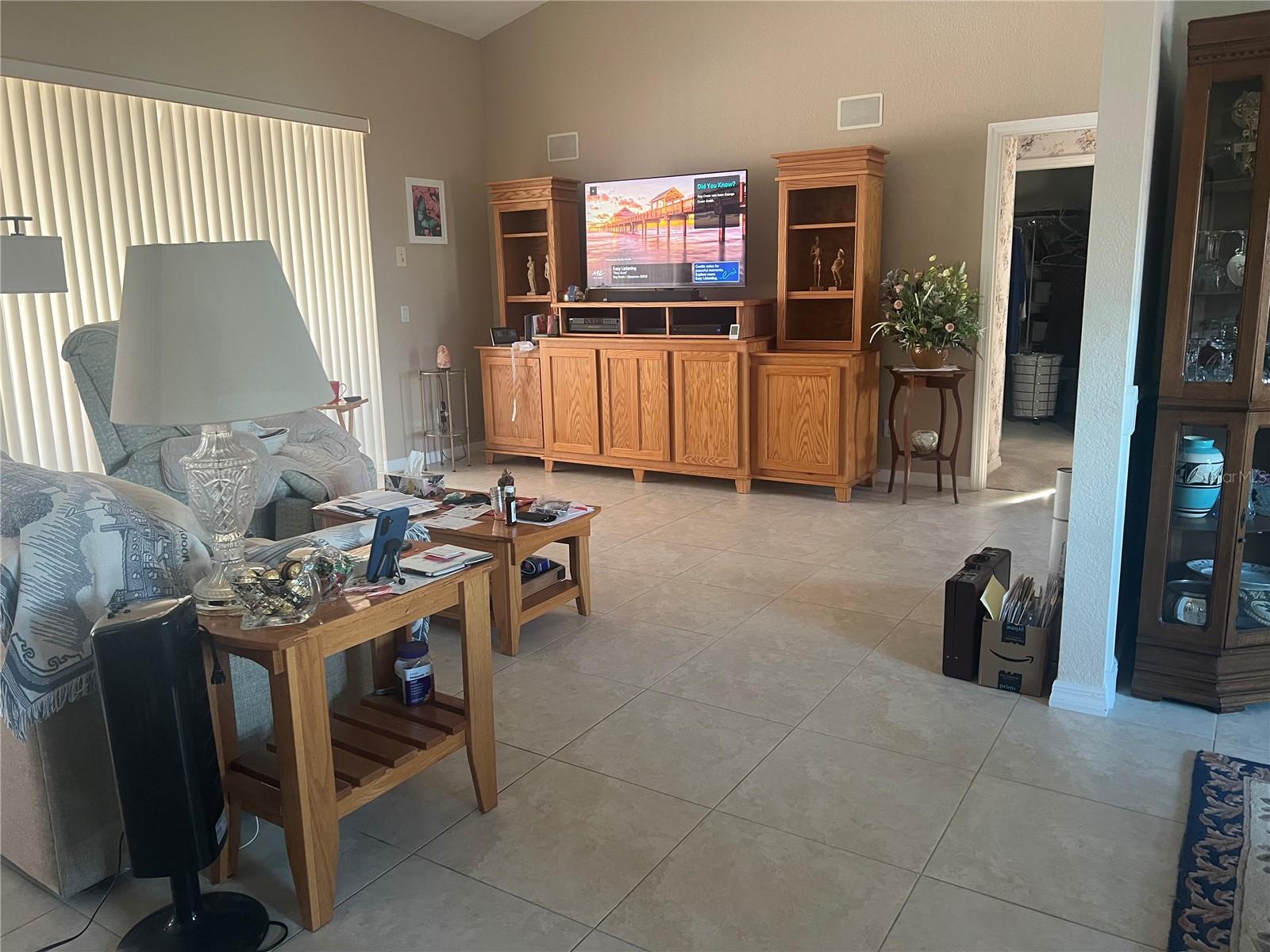 Image 18 of 40 For 24 Broadmoor Lane