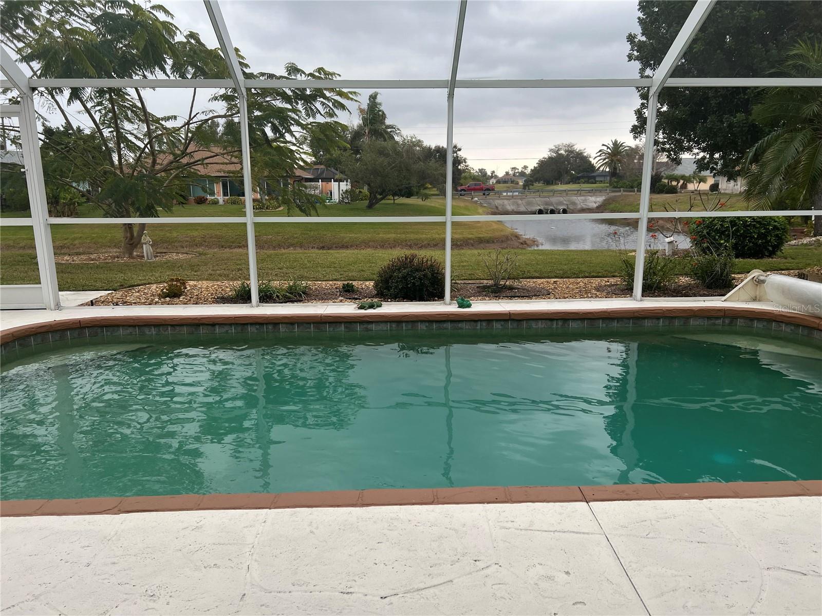 Image 4 of 40 For 24 Broadmoor Lane