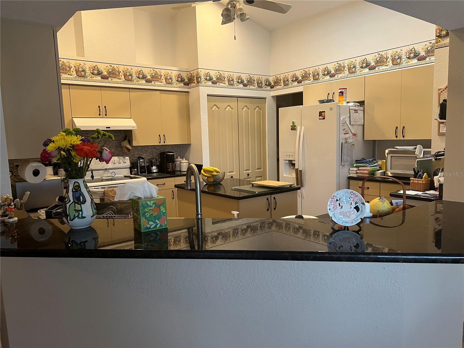 Image 9 of 40 For 24 Broadmoor Lane