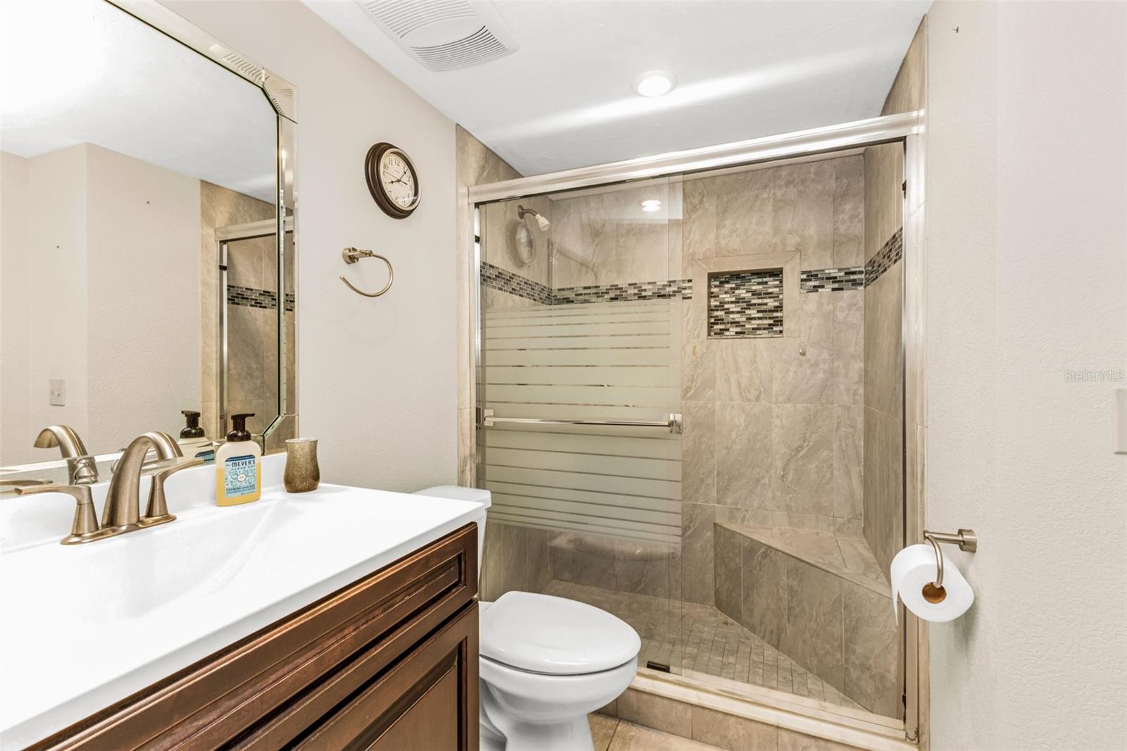 Image 22 of 37 For 6800 Placida Road 281