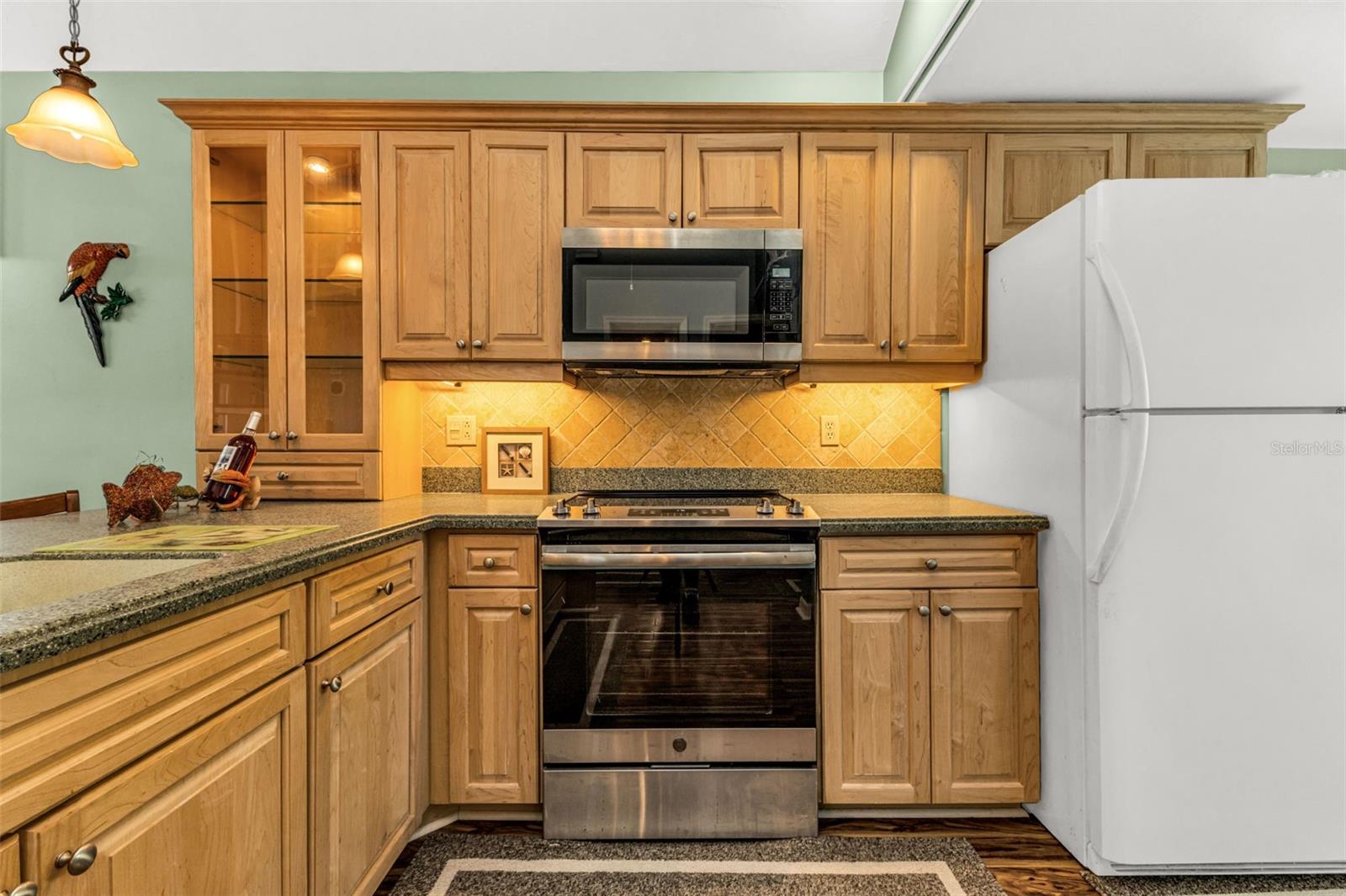 Image 6 of 37 For 6800 Placida Road 281