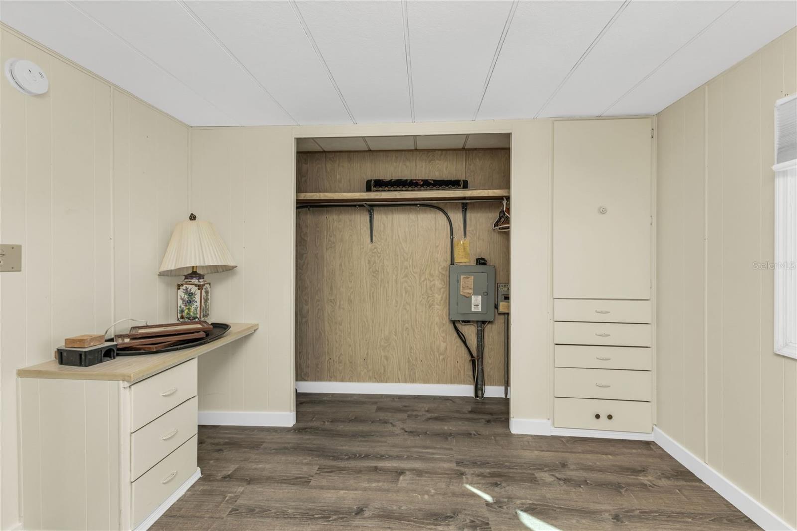 Image 26 of 39 For 1891 Englewood Road 119