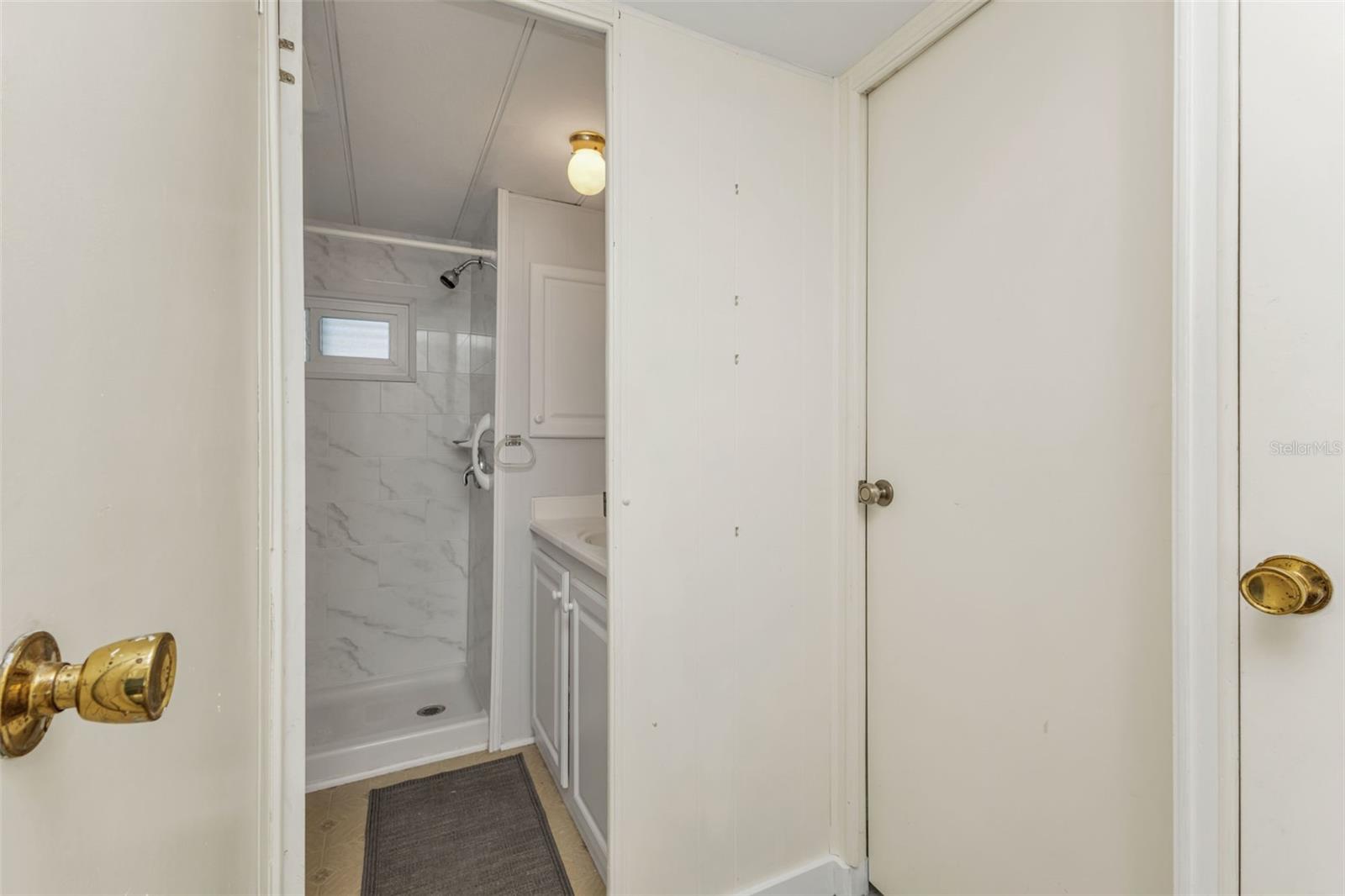 Image 27 of 39 For 1891 Englewood Road 119