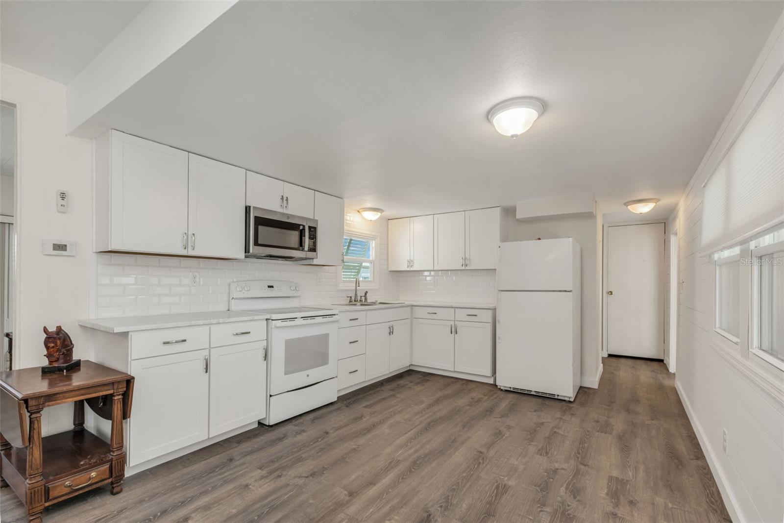 Image 6 of 39 For 1891 Englewood Road 119