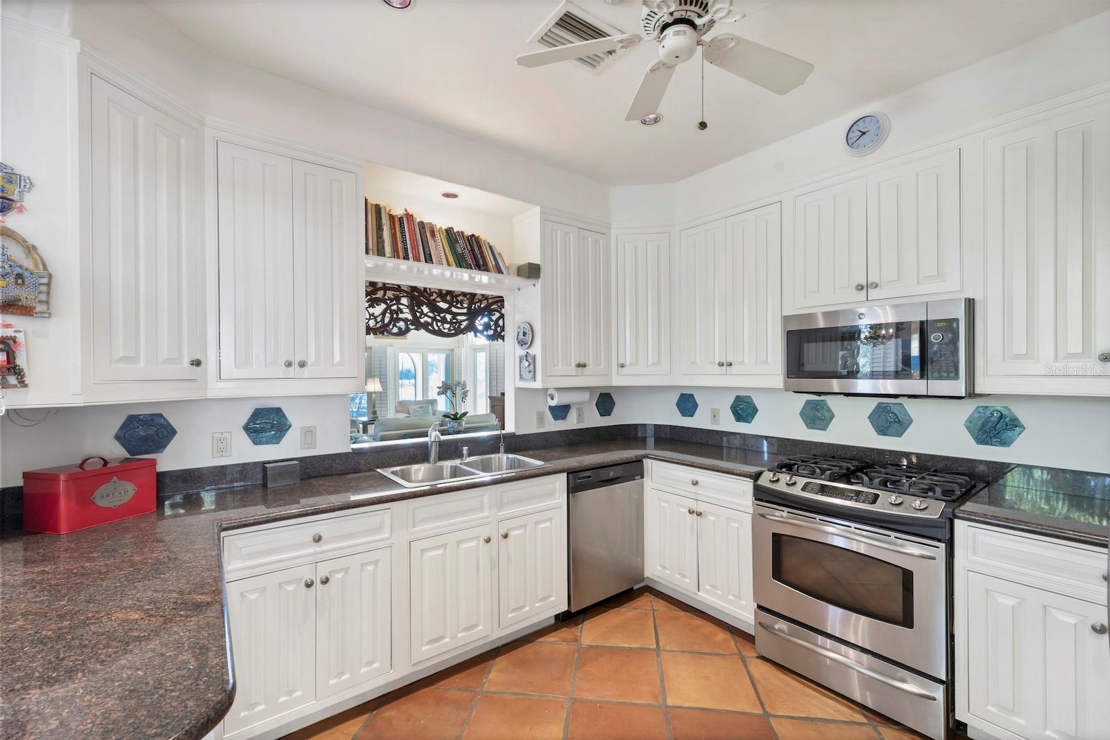 Image 18 of 55 For 1500 Railroad Avenue