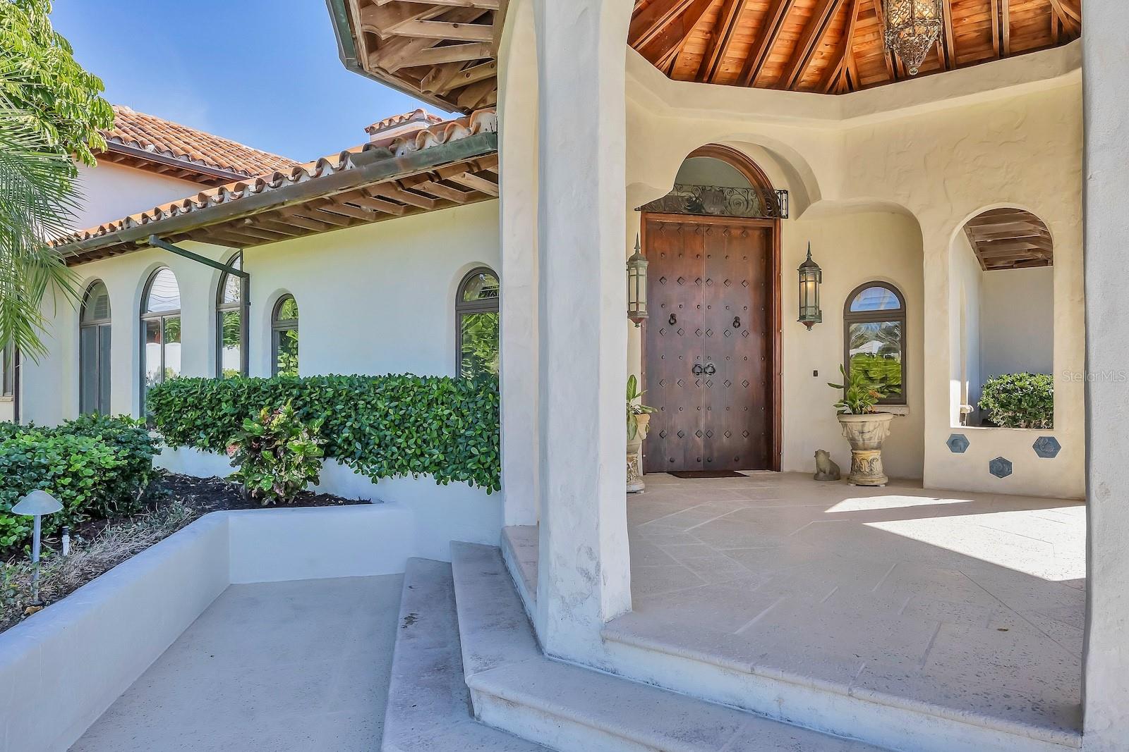 Image 4 of 55 For 1500 Railroad Avenue