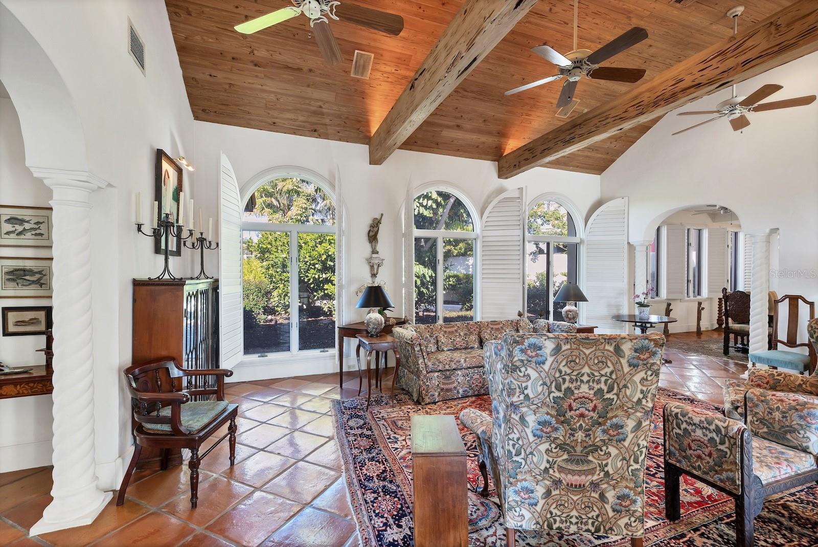 Image 7 of 55 For 1500 Railroad Avenue