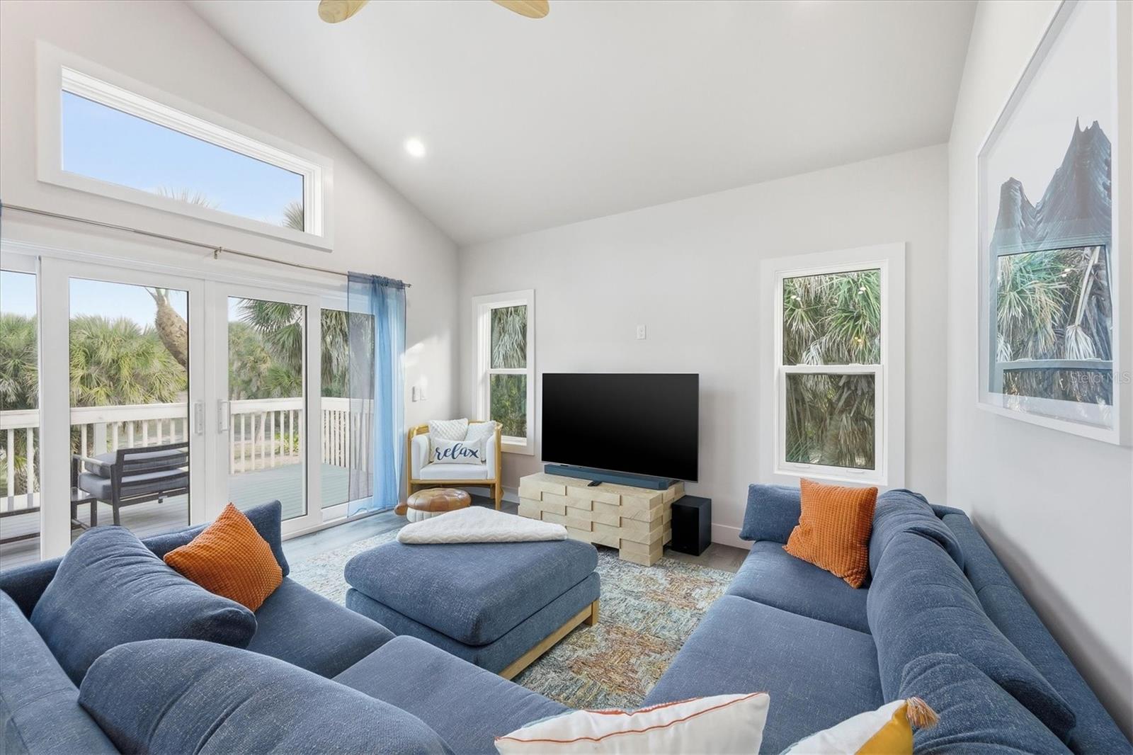 Image 12 of 55 For 19 Lemon Bay Lane