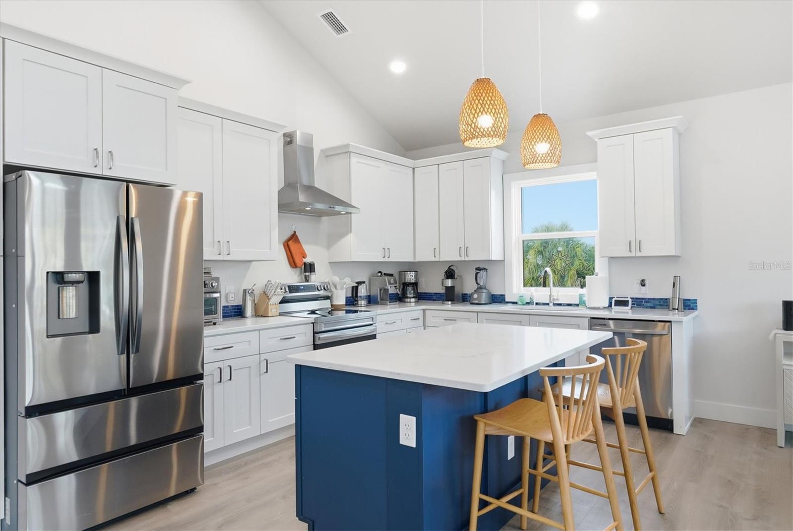 Image 17 of 55 For 19 Lemon Bay Lane