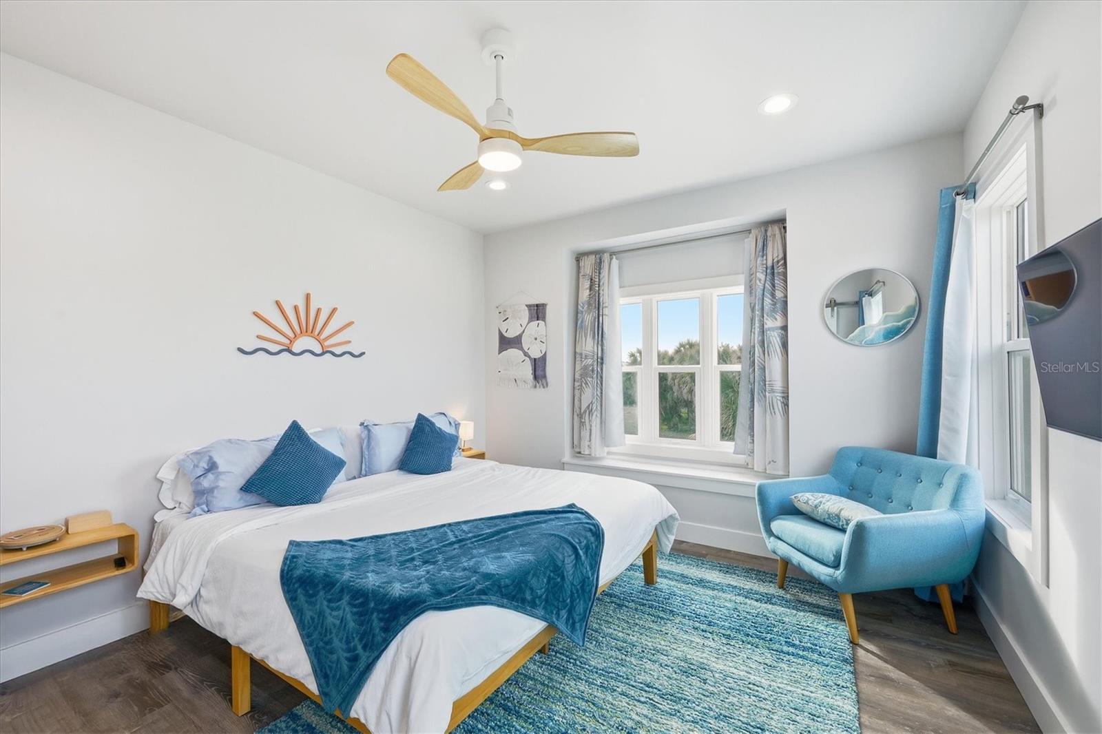 Image 22 of 55 For 19 Lemon Bay Lane