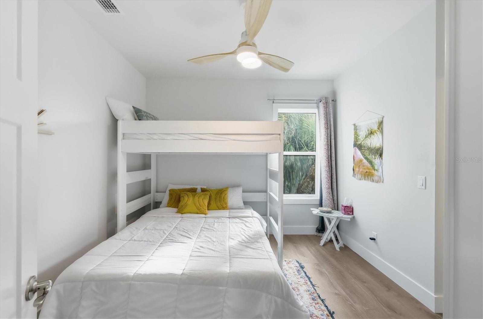 Image 28 of 55 For 19 Lemon Bay Lane