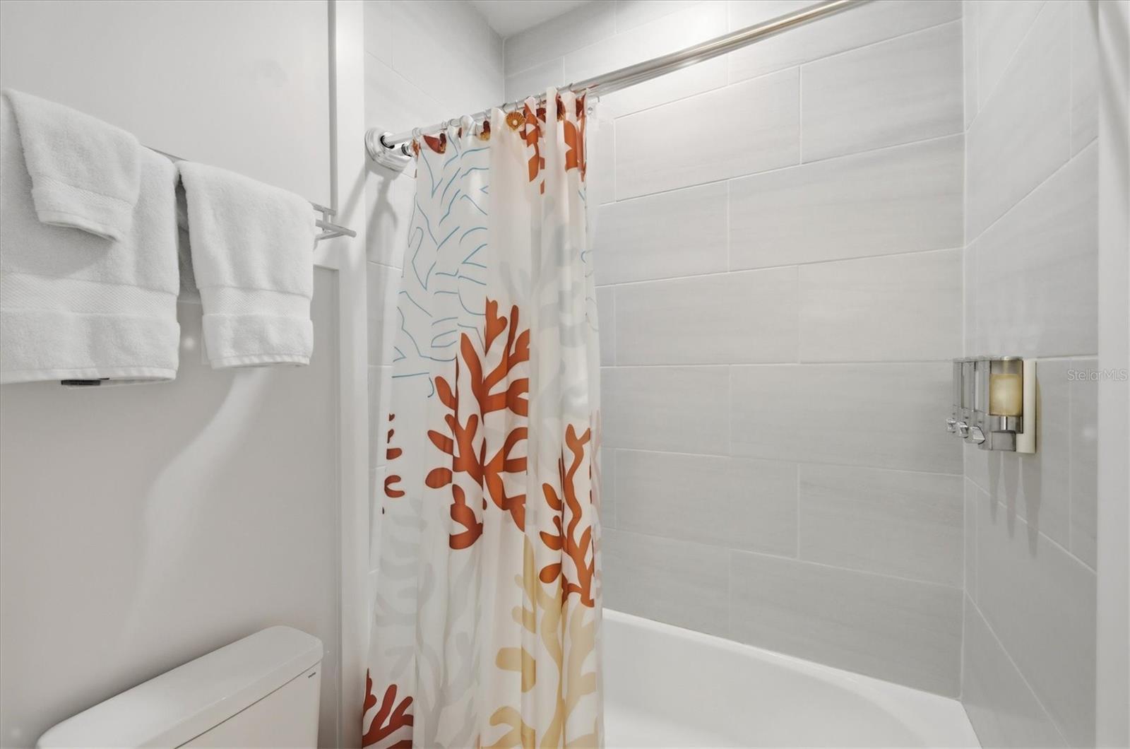 Image 30 of 55 For 19 Lemon Bay Lane