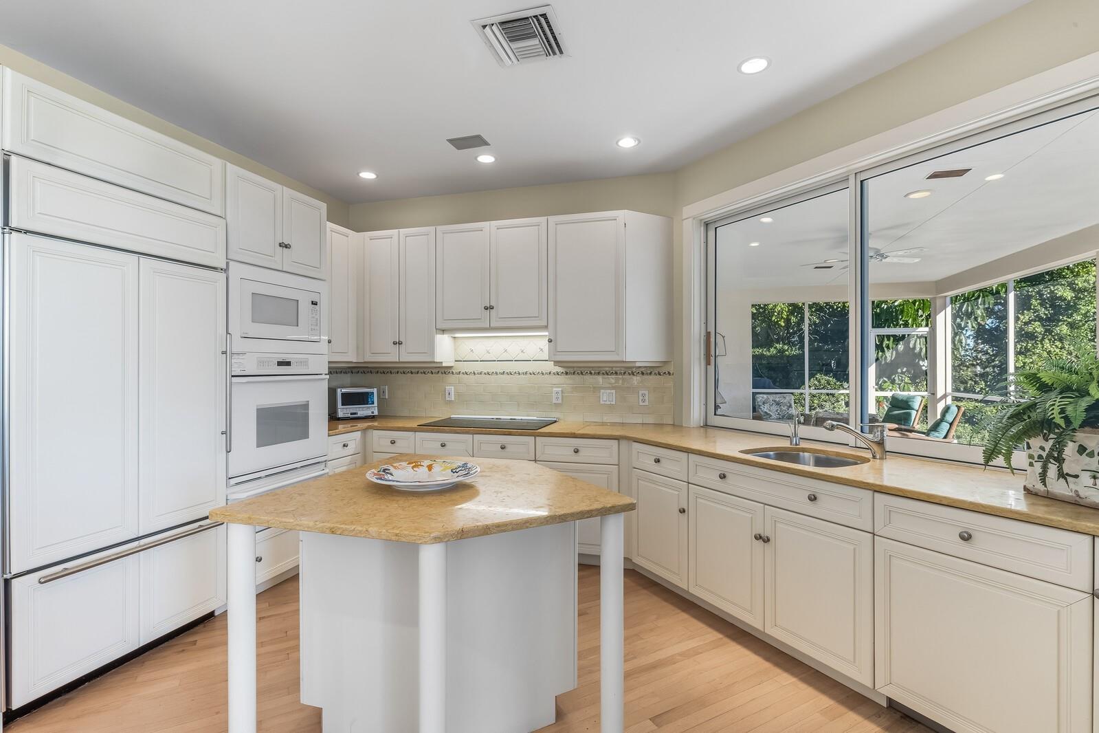 Image 9 of 54 For 1601 Jean Lafitte Drive