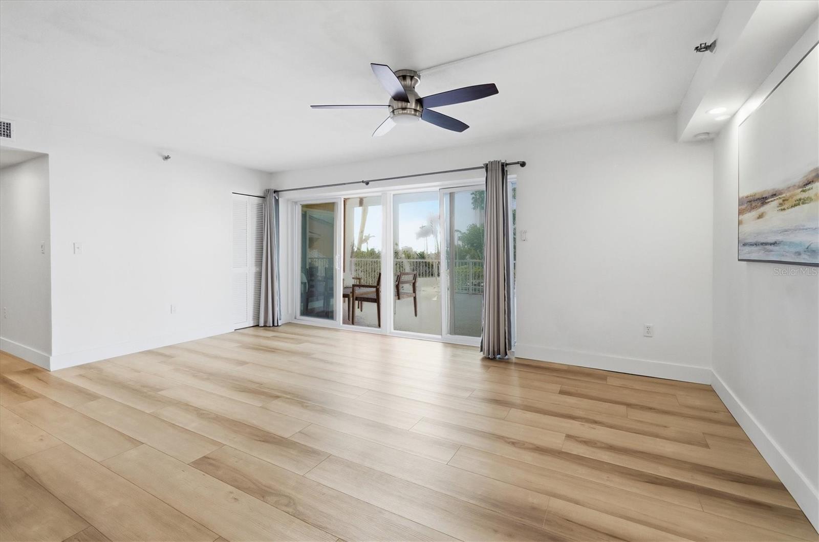 Image 14 of 46 For 7430 Sunshine Skyway Lane S 201