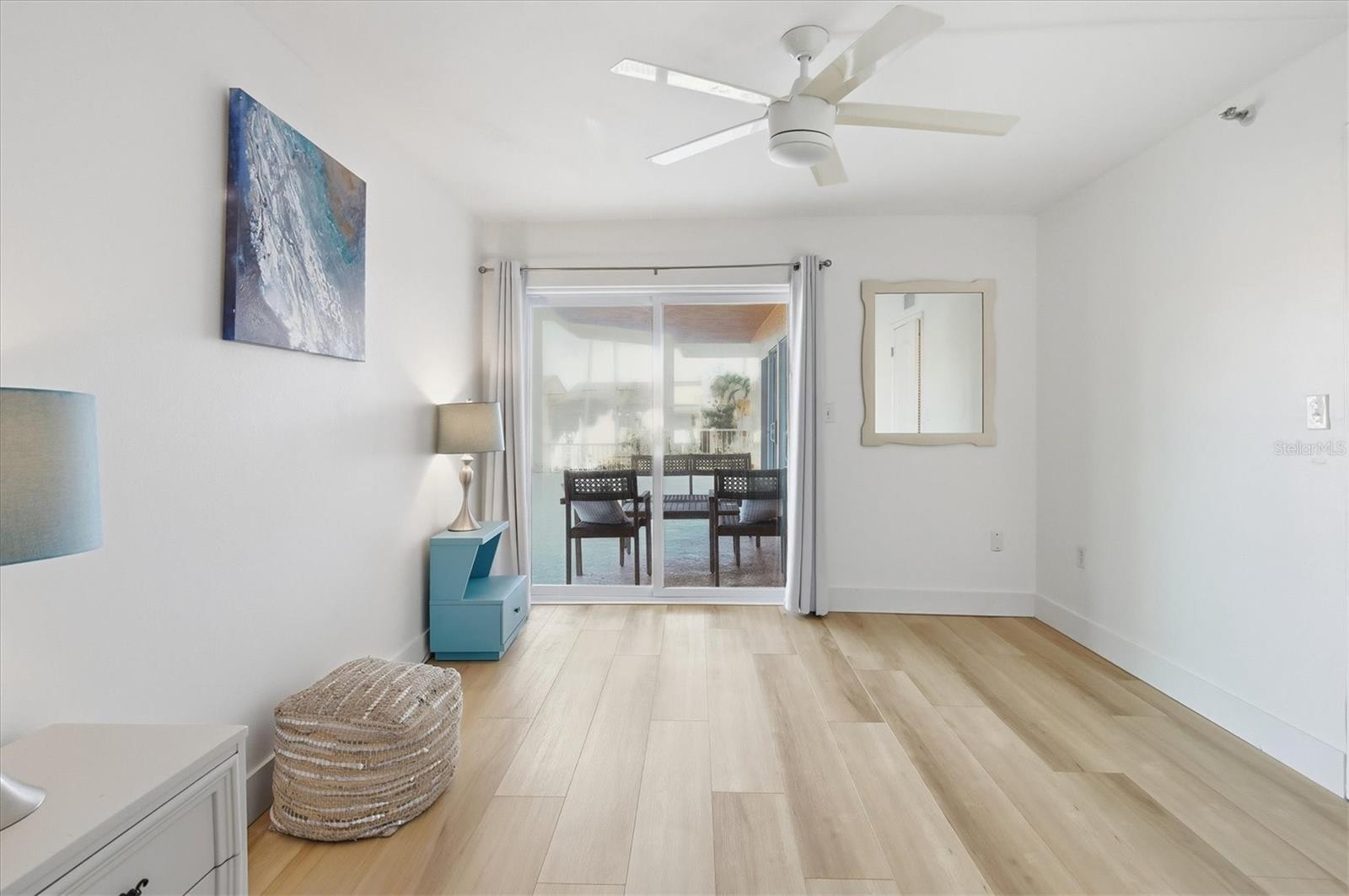 Image 26 of 46 For 7430 Sunshine Skyway Lane S 201