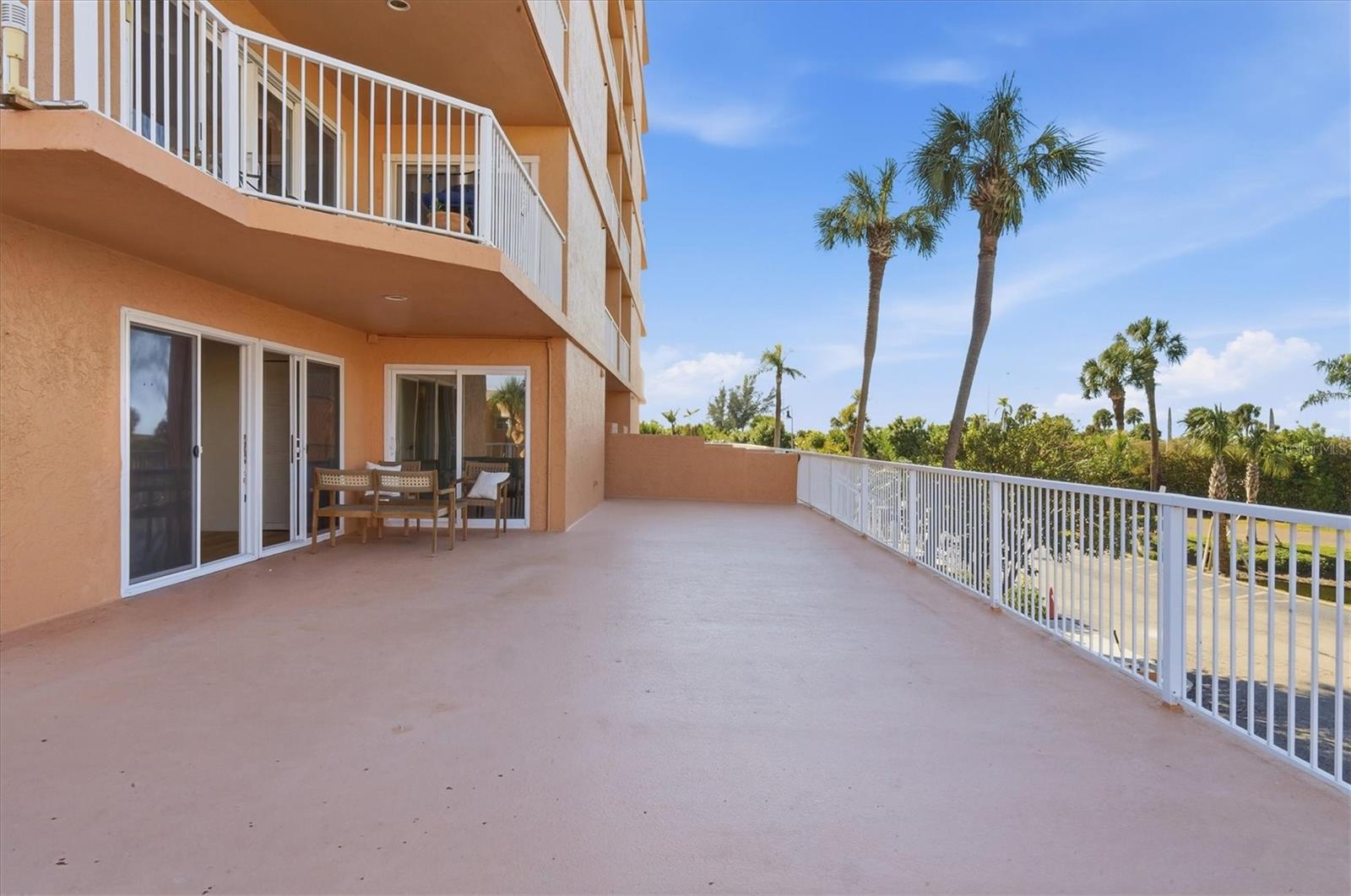 Image 35 of 46 For 7430 Sunshine Skyway Lane S 201