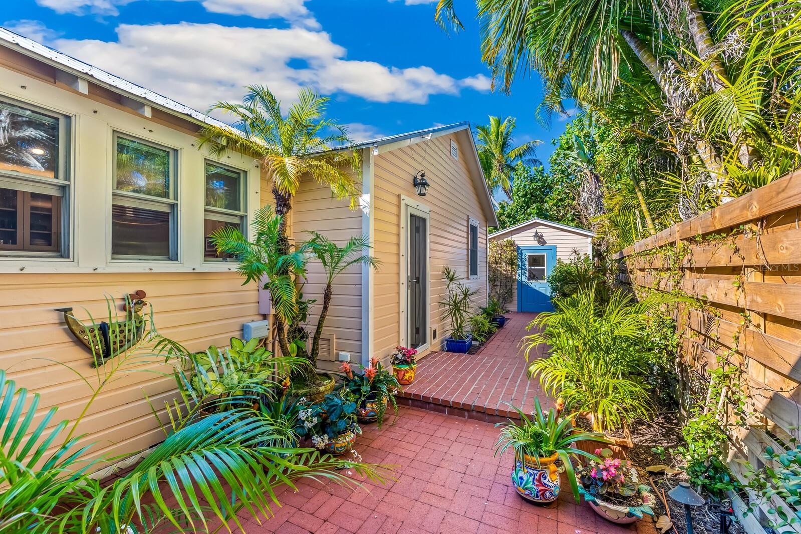 Image 18 of 25 For 361 Tarpon Avenue