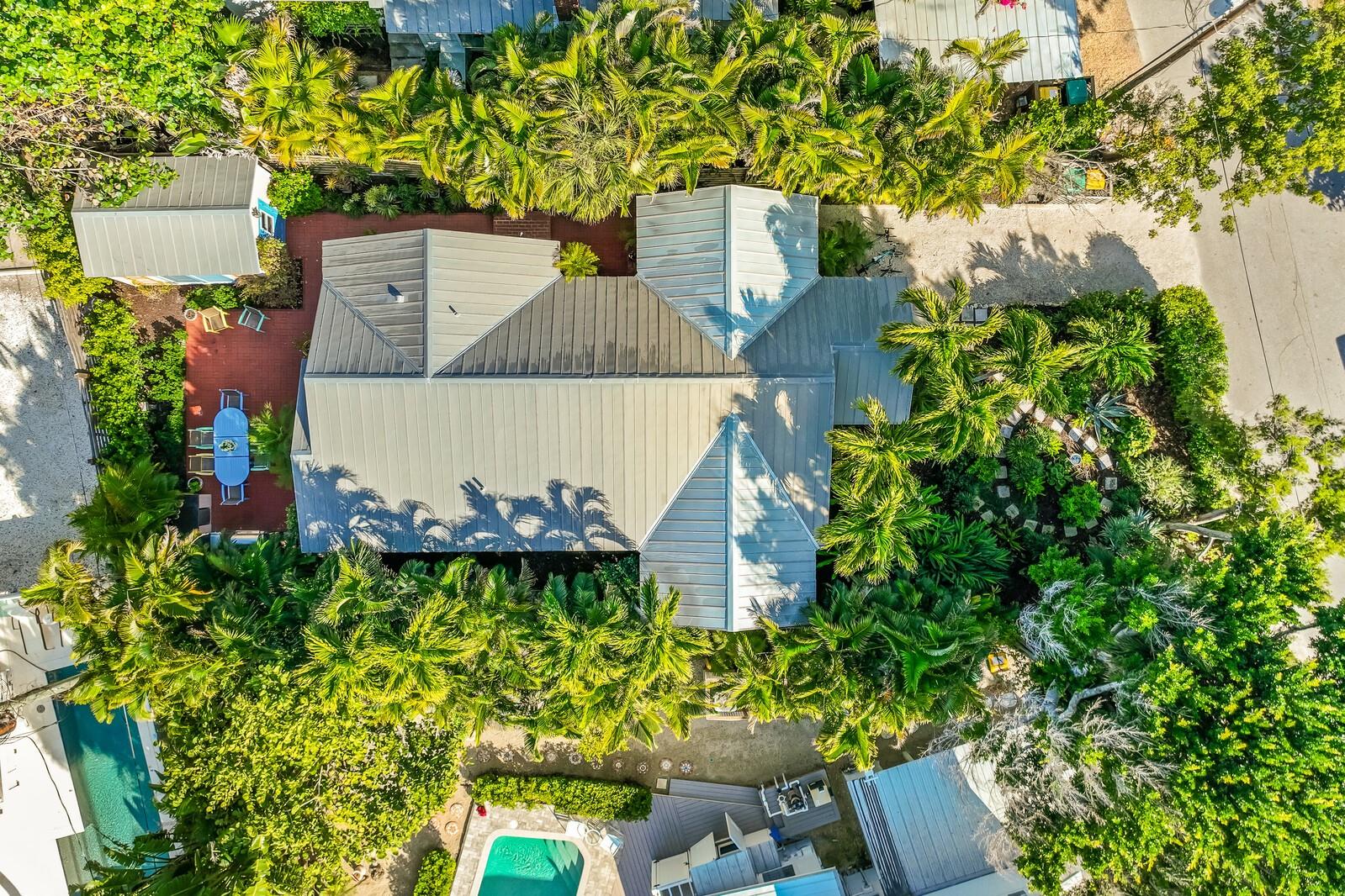 Image 23 of 25 For 361 Tarpon Avenue