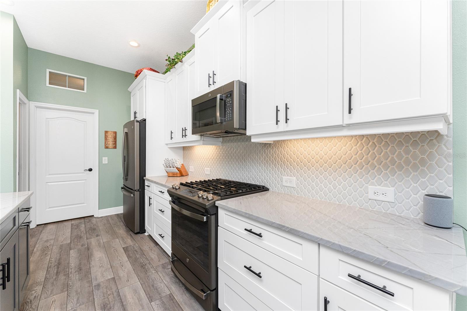 Image 16 of 97 For 26786 Weiskopf Drive