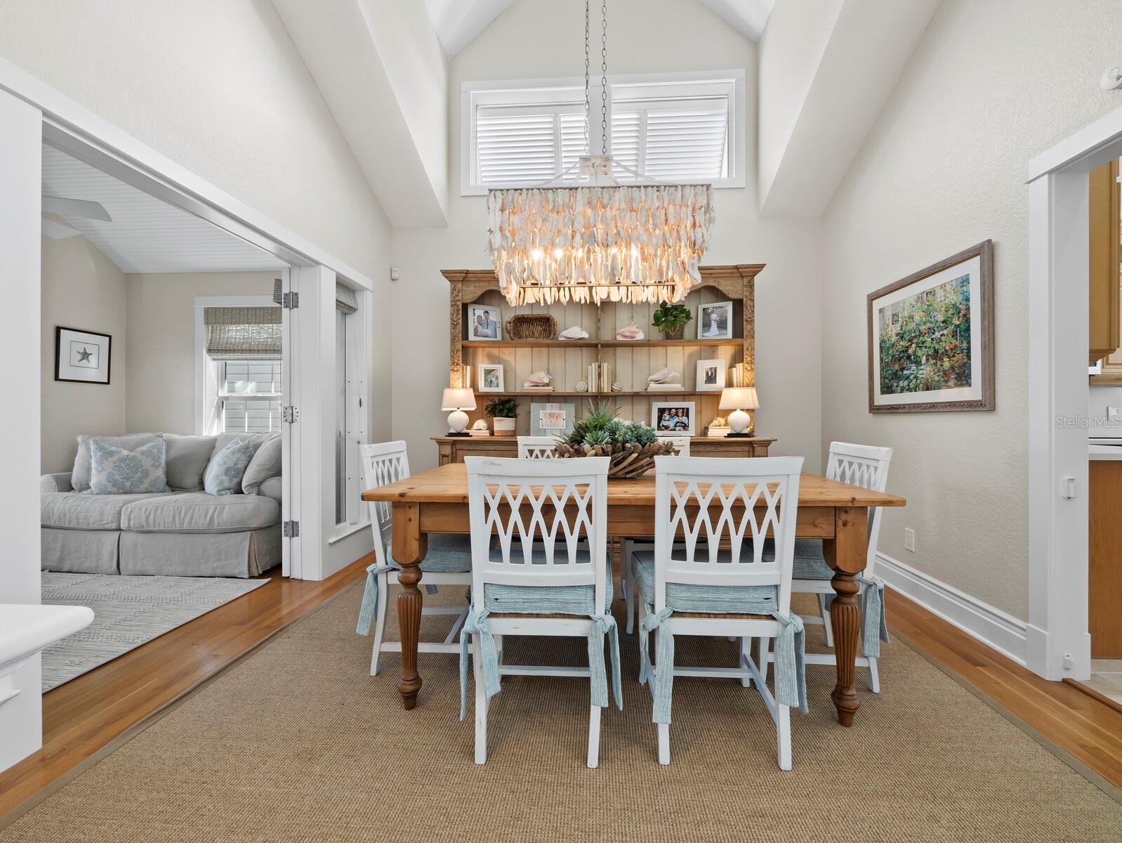 Image 11 of 56 For 160 Blackwall Court