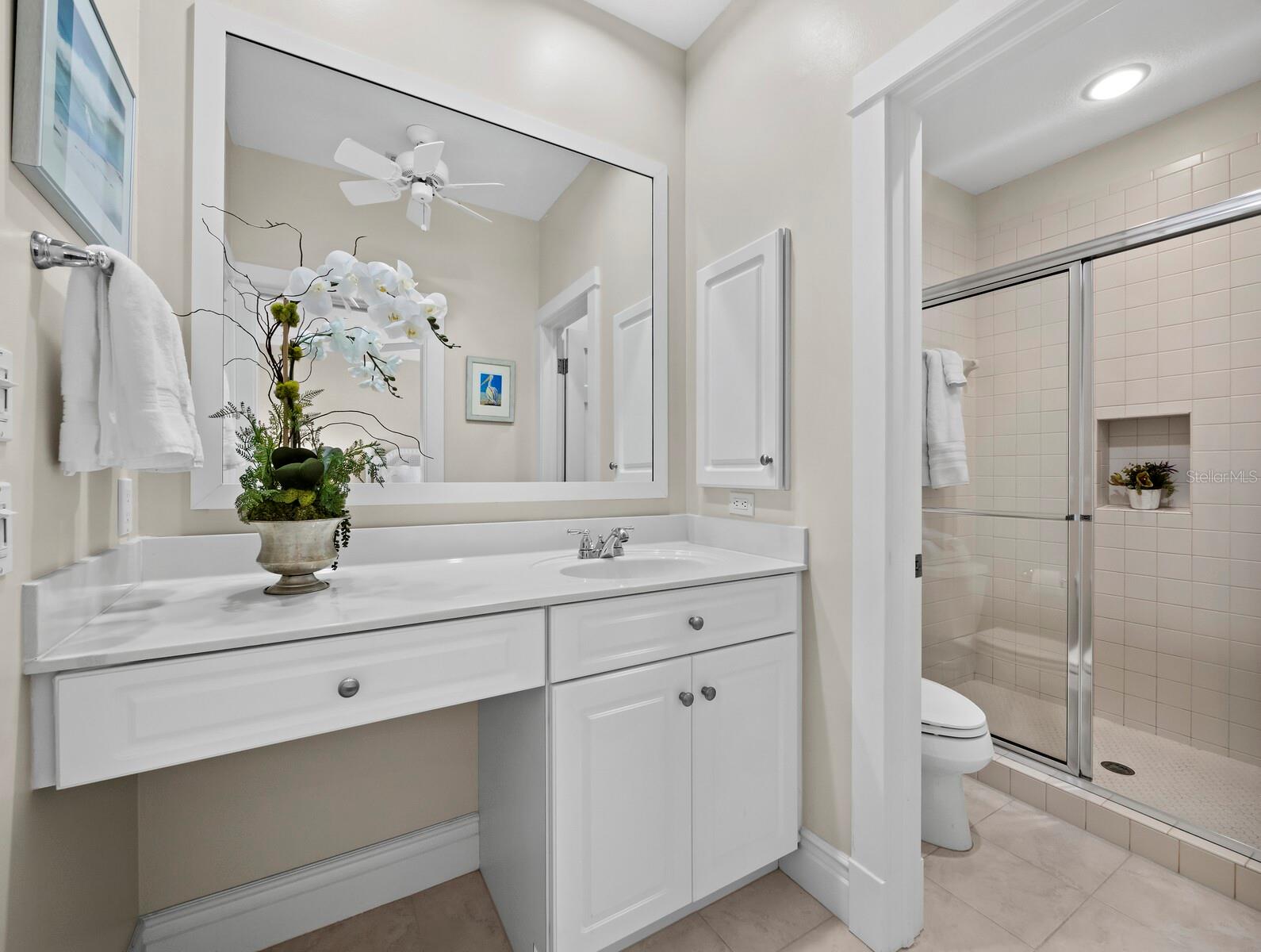 Image 29 of 56 For 160 Blackwall Court