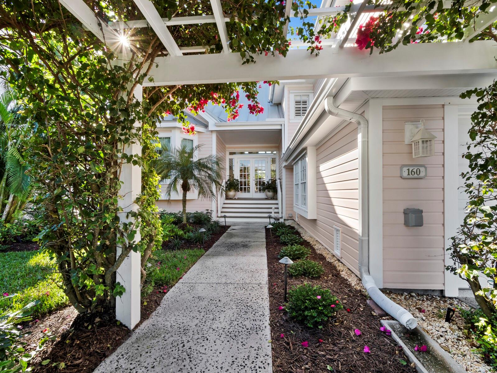 Image 3 of 56 For 160 Blackwall Court