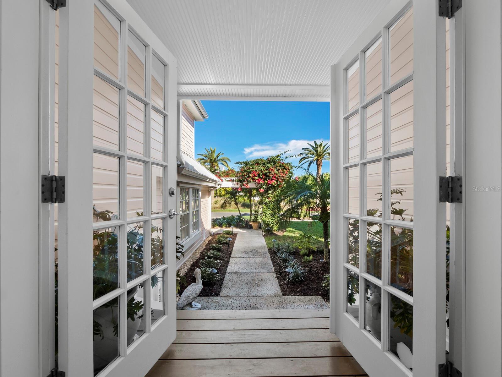 Image 4 of 56 For 160 Blackwall Court