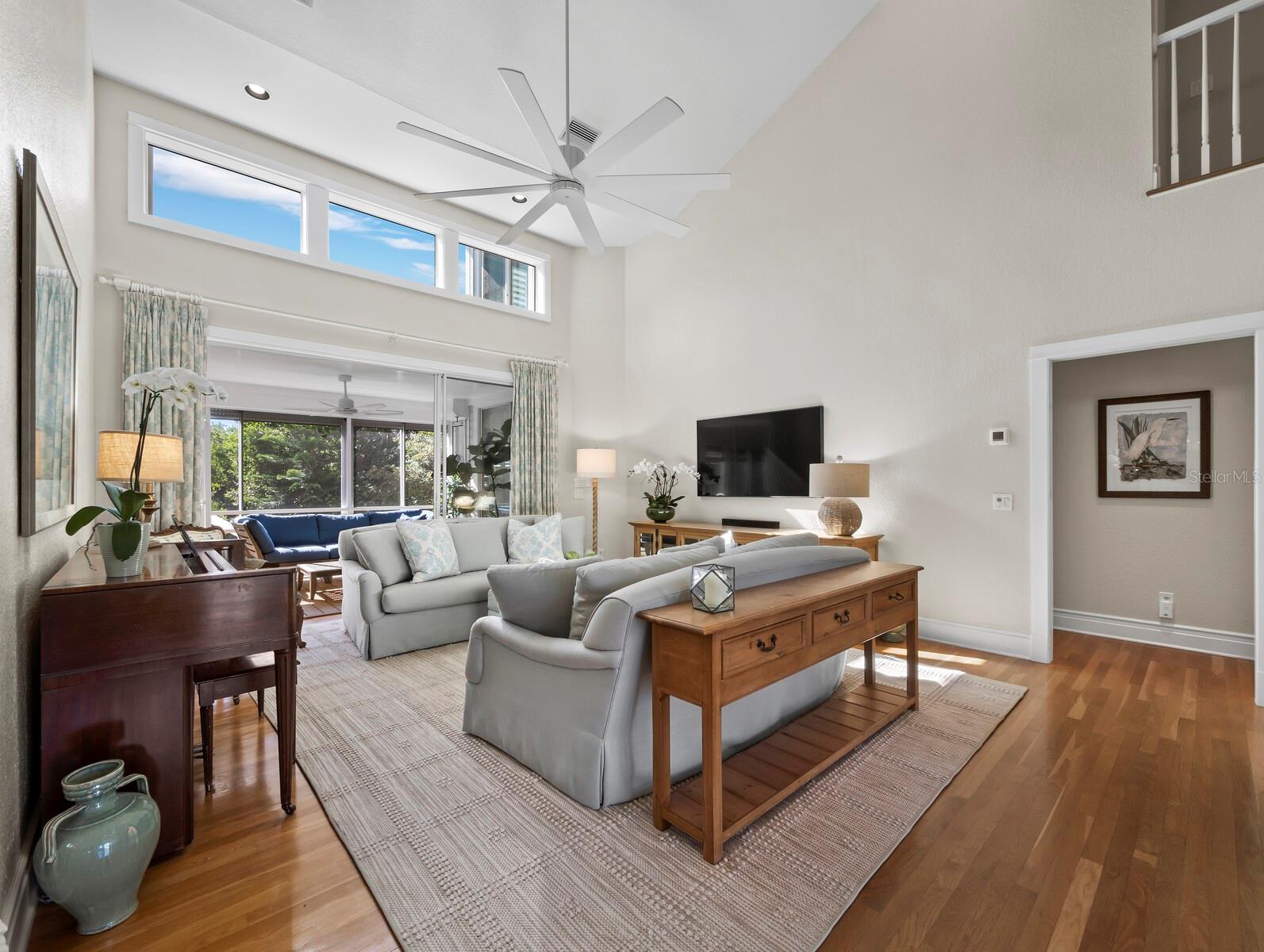 Image 7 of 56 For 160 Blackwall Court