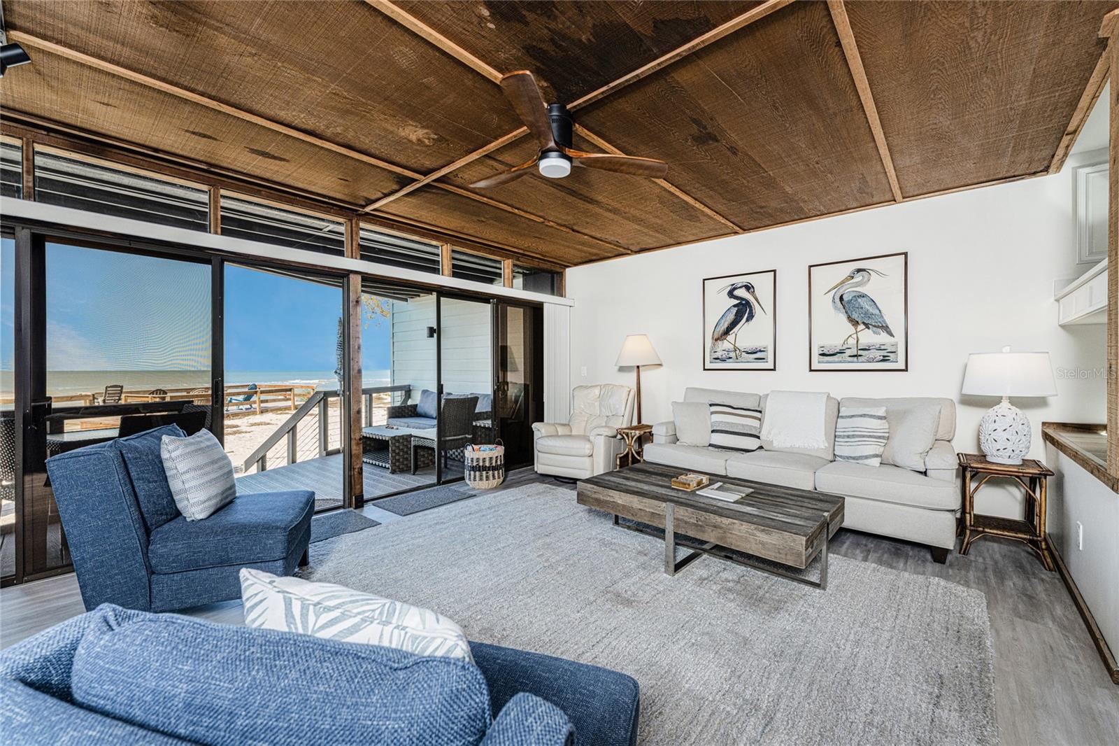 Image 10 of 68 For 5030 Beach Road 3