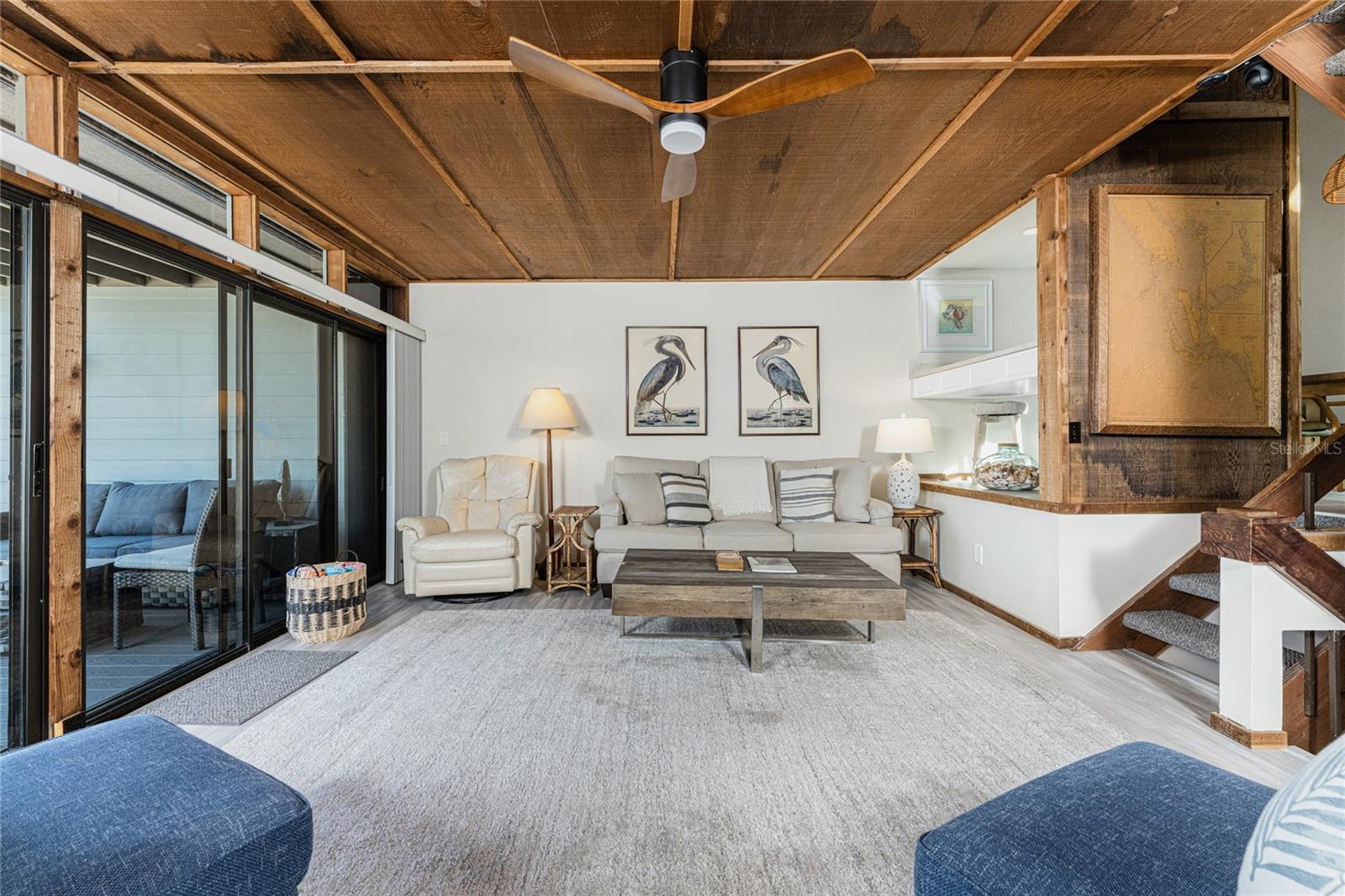 Image 11 of 68 For 5030 Beach Road 3