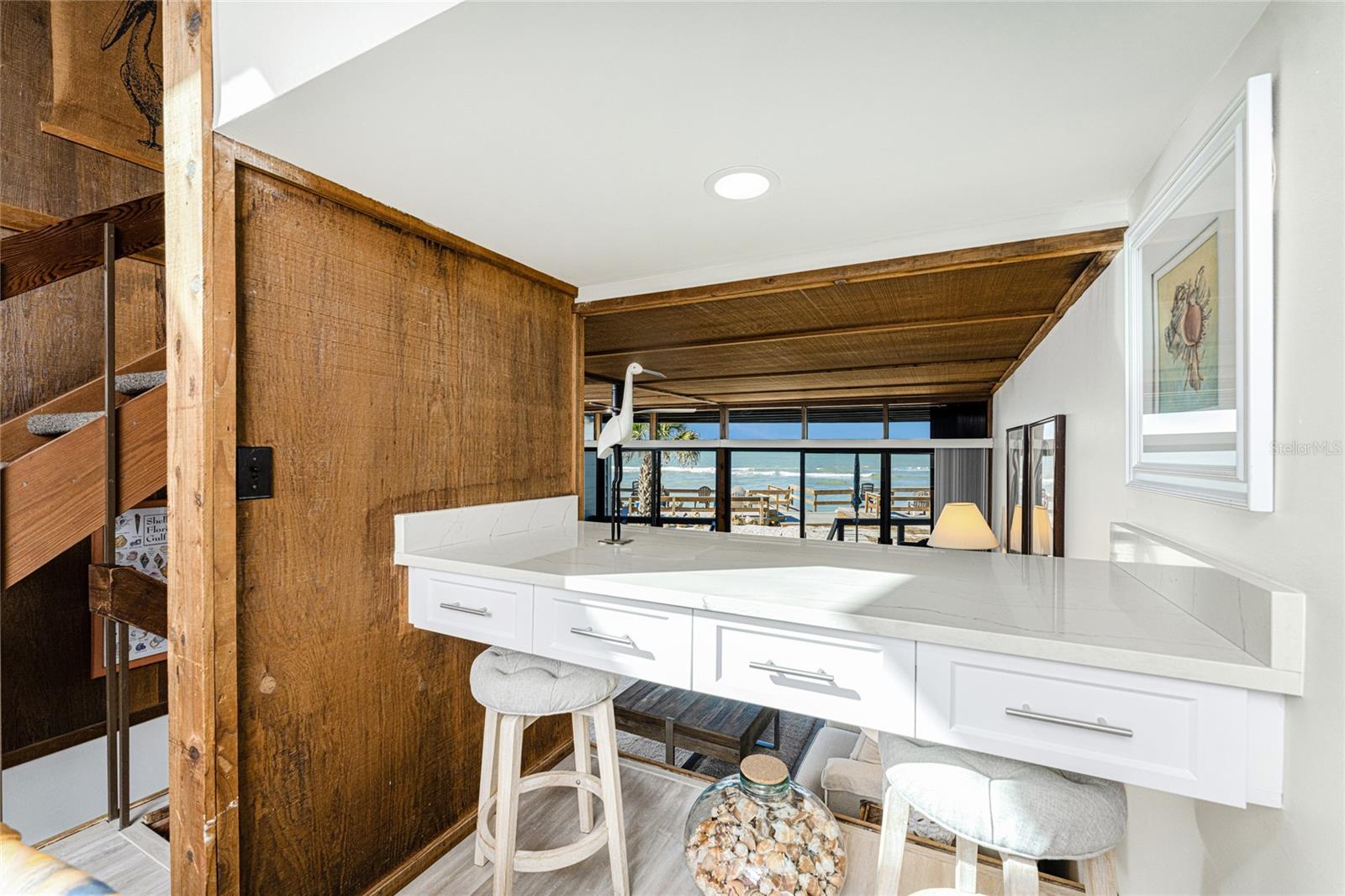 Image 18 of 68 For 5030 Beach Road 3