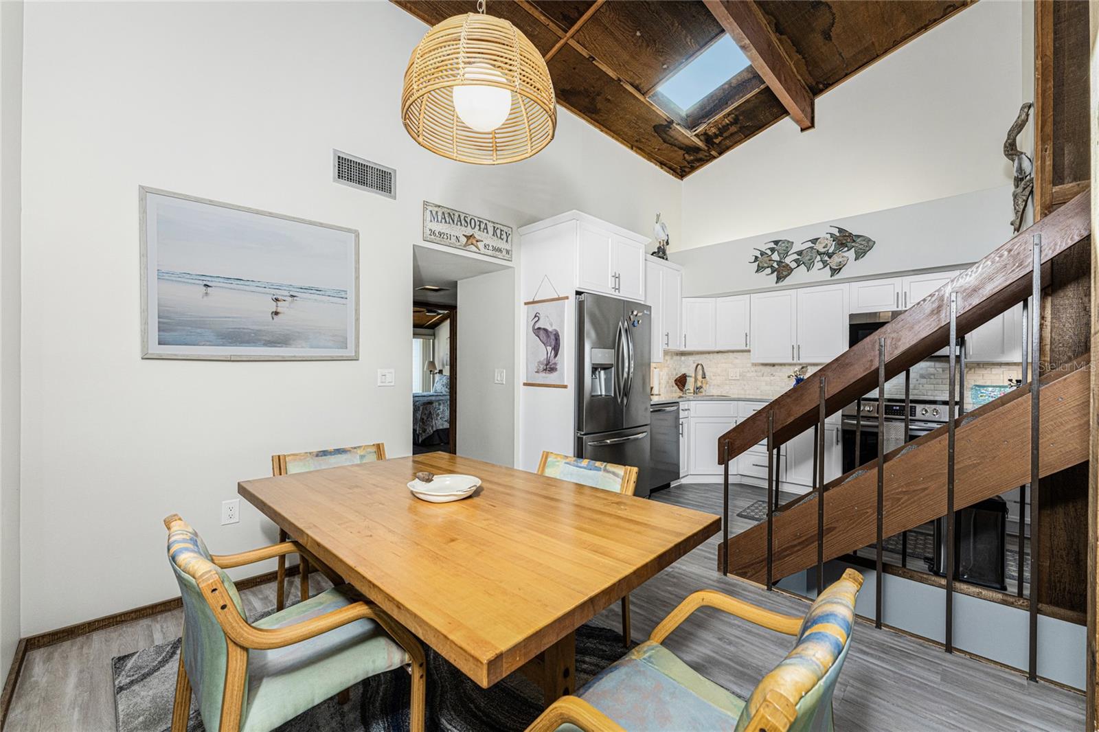 Image 19 of 68 For 5030 Beach Road 3