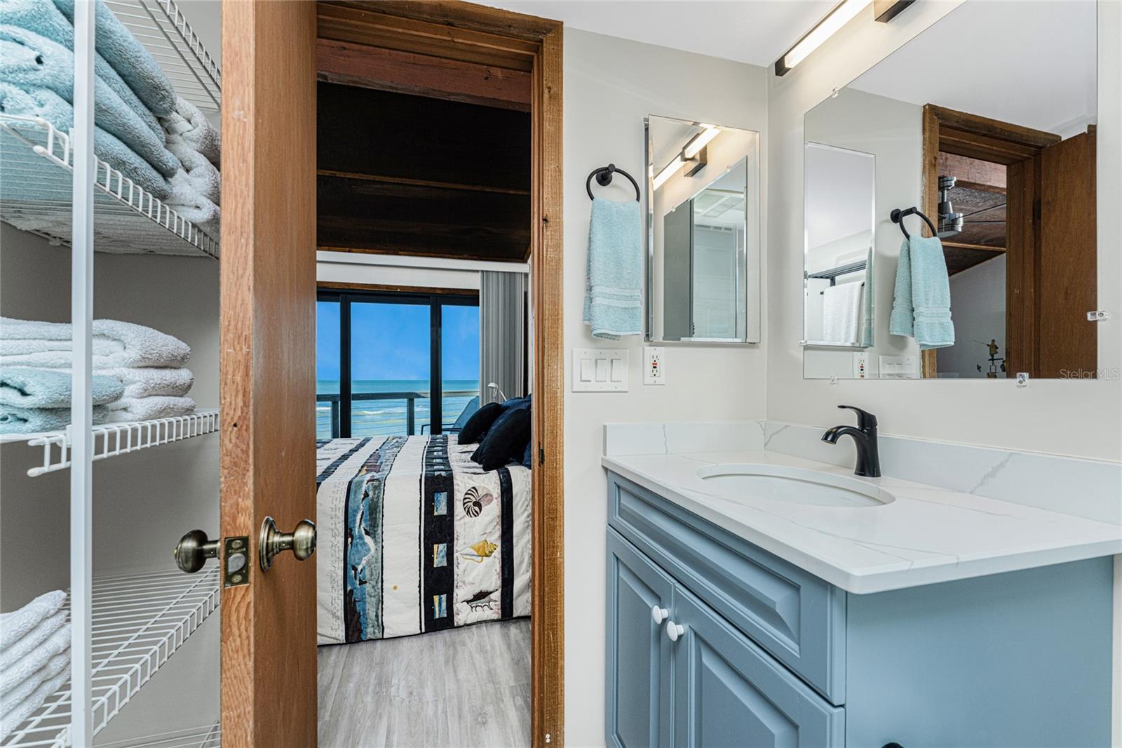 Image 39 of 68 For 5030 Beach Road 3