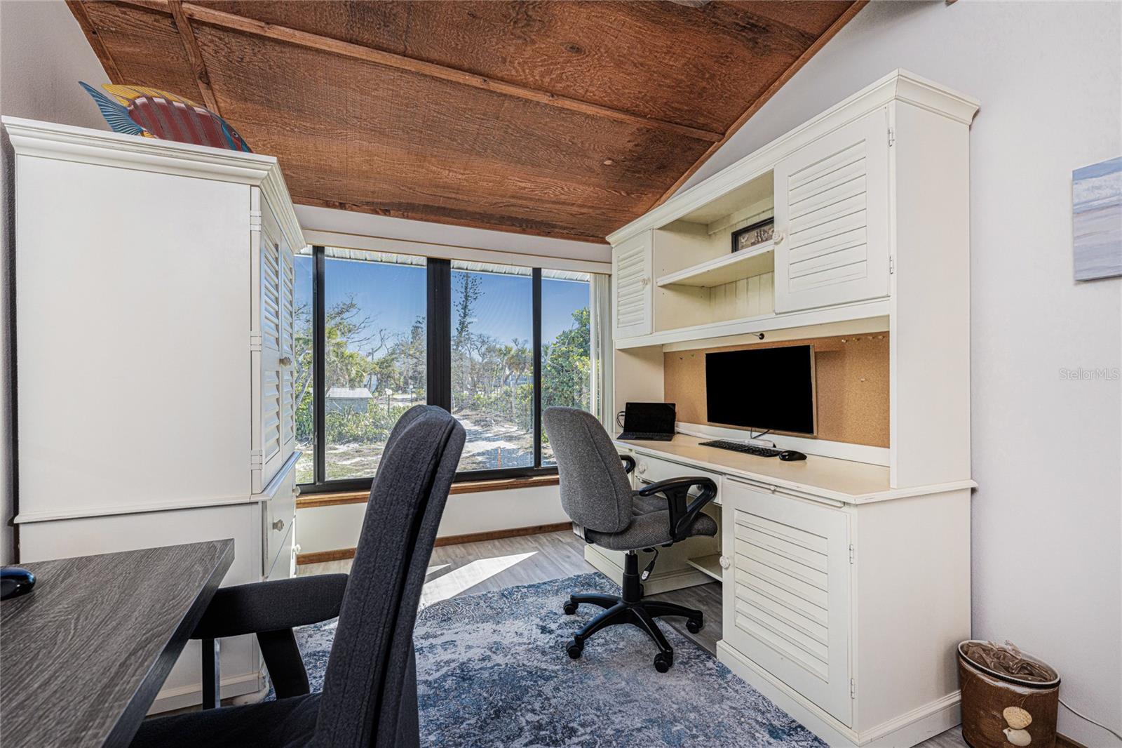 Image 45 of 68 For 5030 Beach Road 3