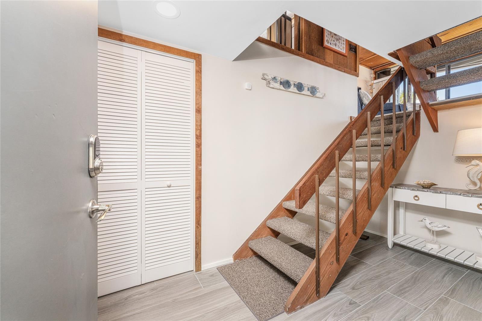 Image 6 of 68 For 5030 Beach Road 3