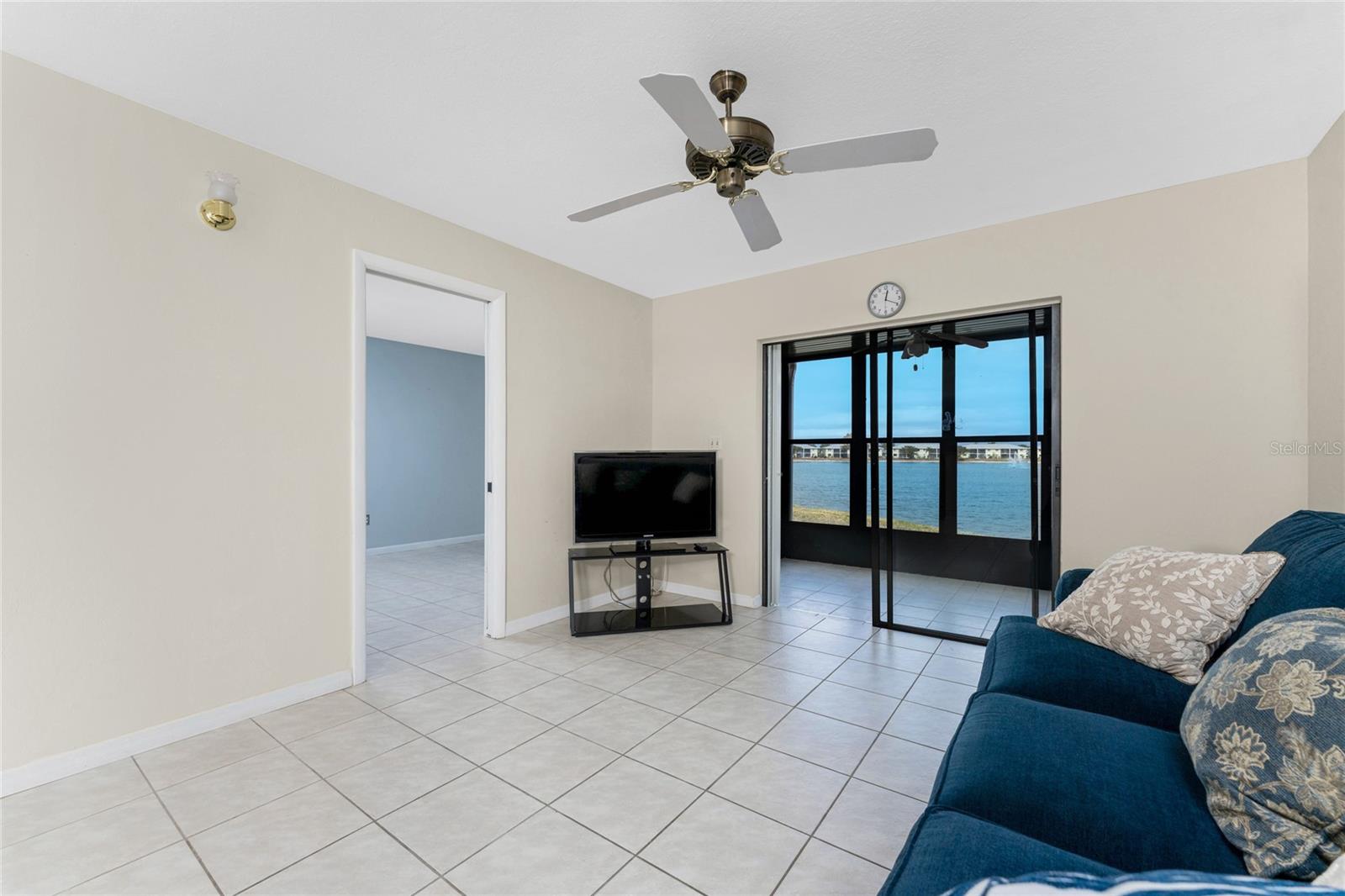 Image 13 of 37 For 25225 Rampart Boulevard 501
