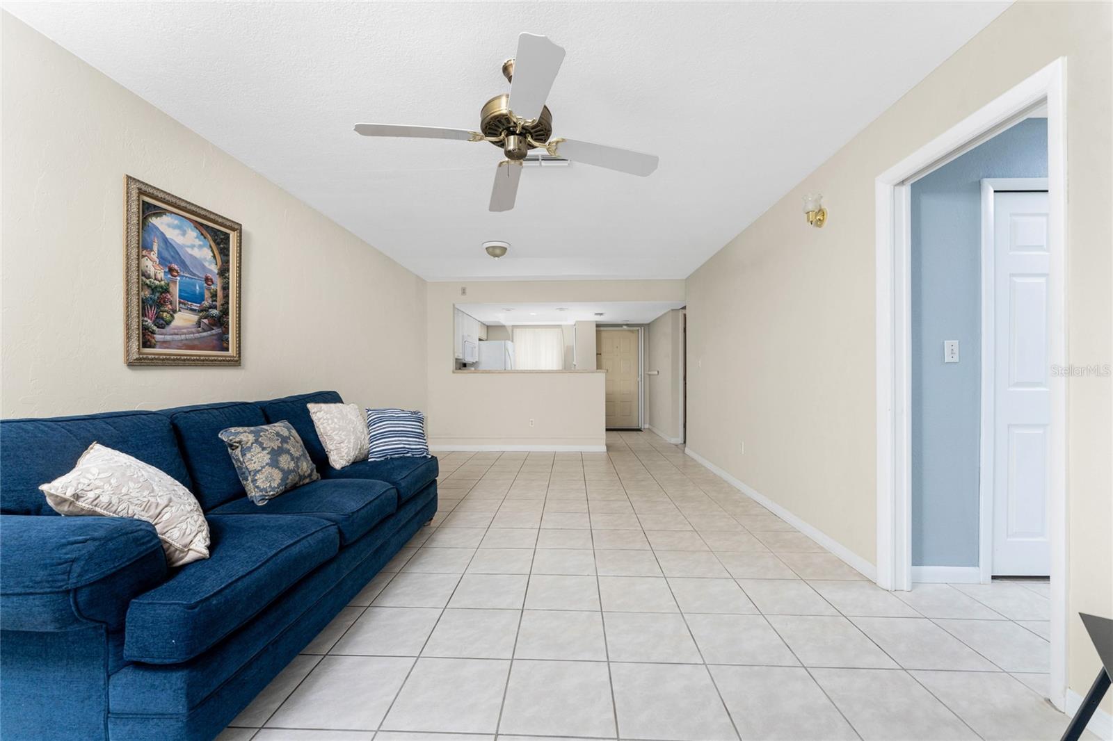 Image 14 of 37 For 25225 Rampart Boulevard 501