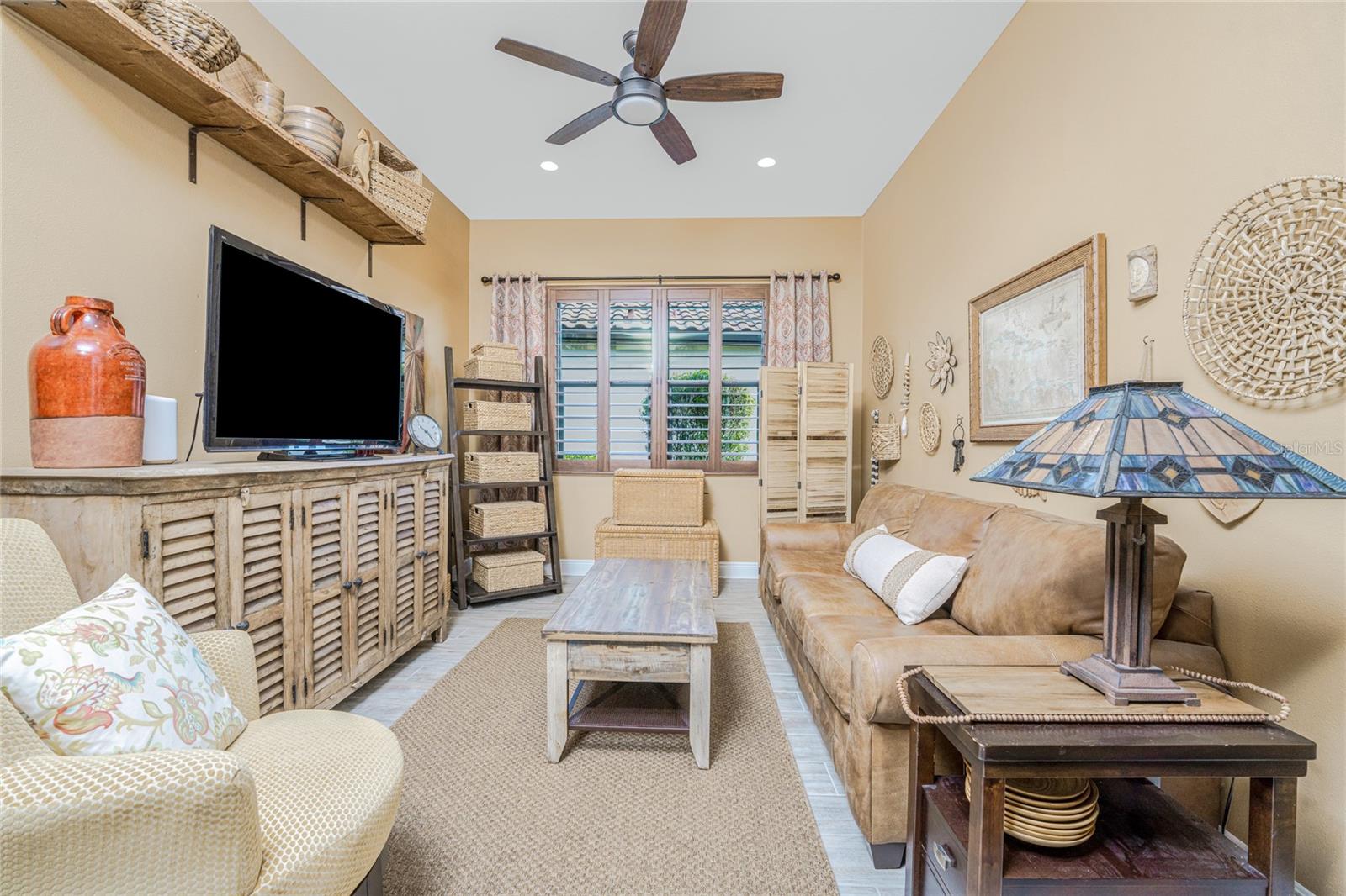 Image 32 of 66 For 26853 Weiskopf Drive