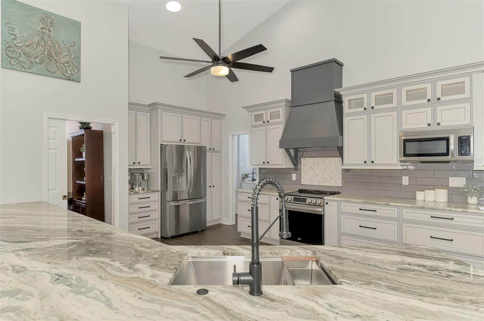 Image 17 of 91 For 14218 Silver Lakes Circle