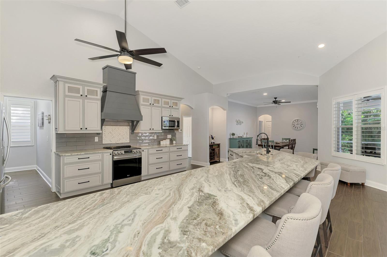 Image 19 of 91 For 14218 Silver Lakes Circle