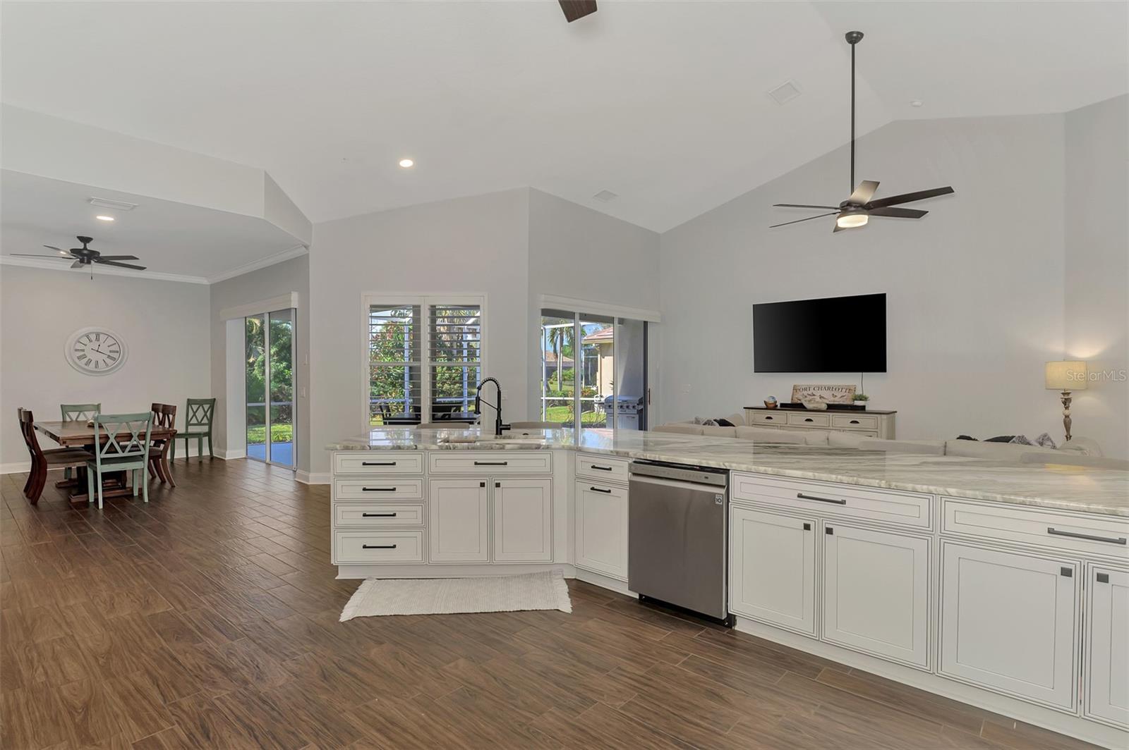 Image 25 of 91 For 14218 Silver Lakes Circle