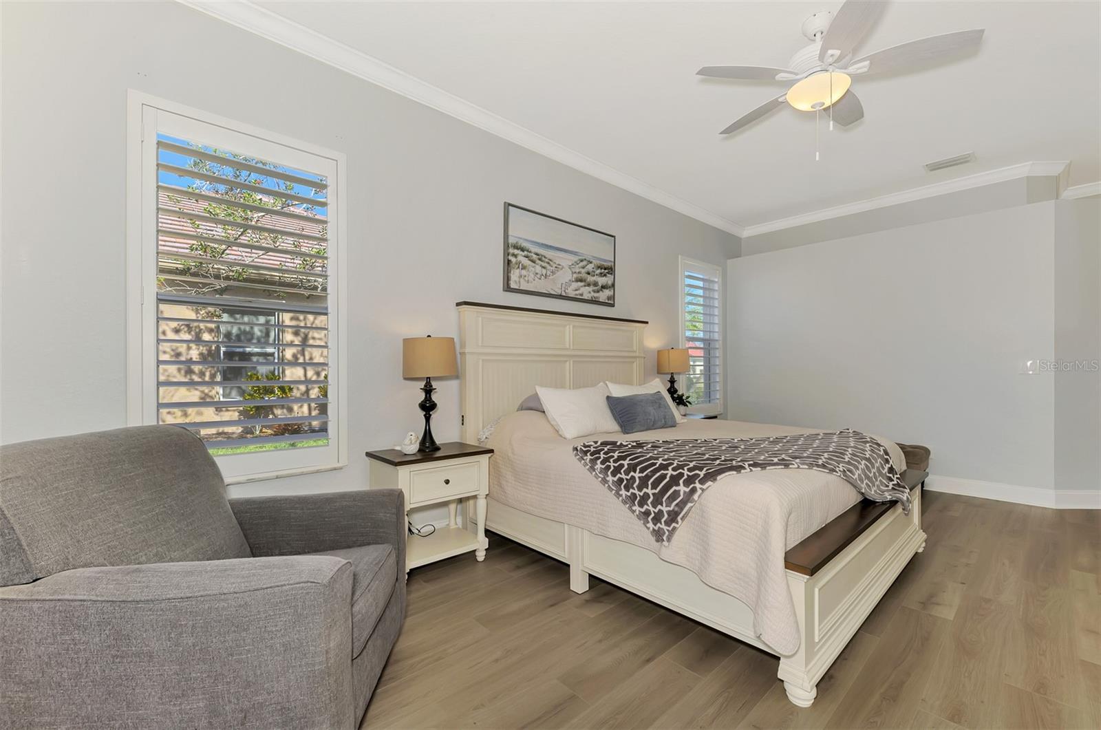 Image 37 of 91 For 14218 Silver Lakes Circle