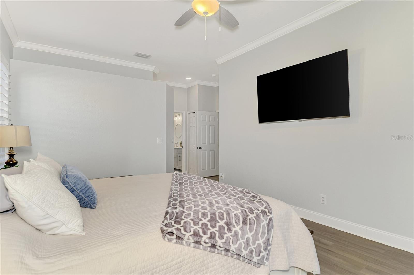 Image 38 of 91 For 14218 Silver Lakes Circle