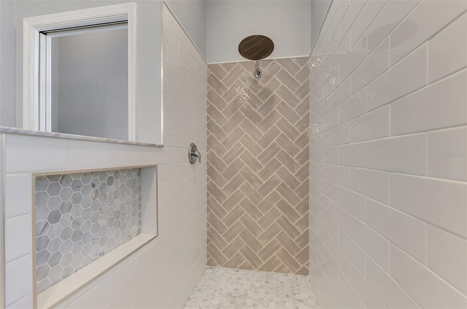 Image 41 of 91 For 14218 Silver Lakes Circle